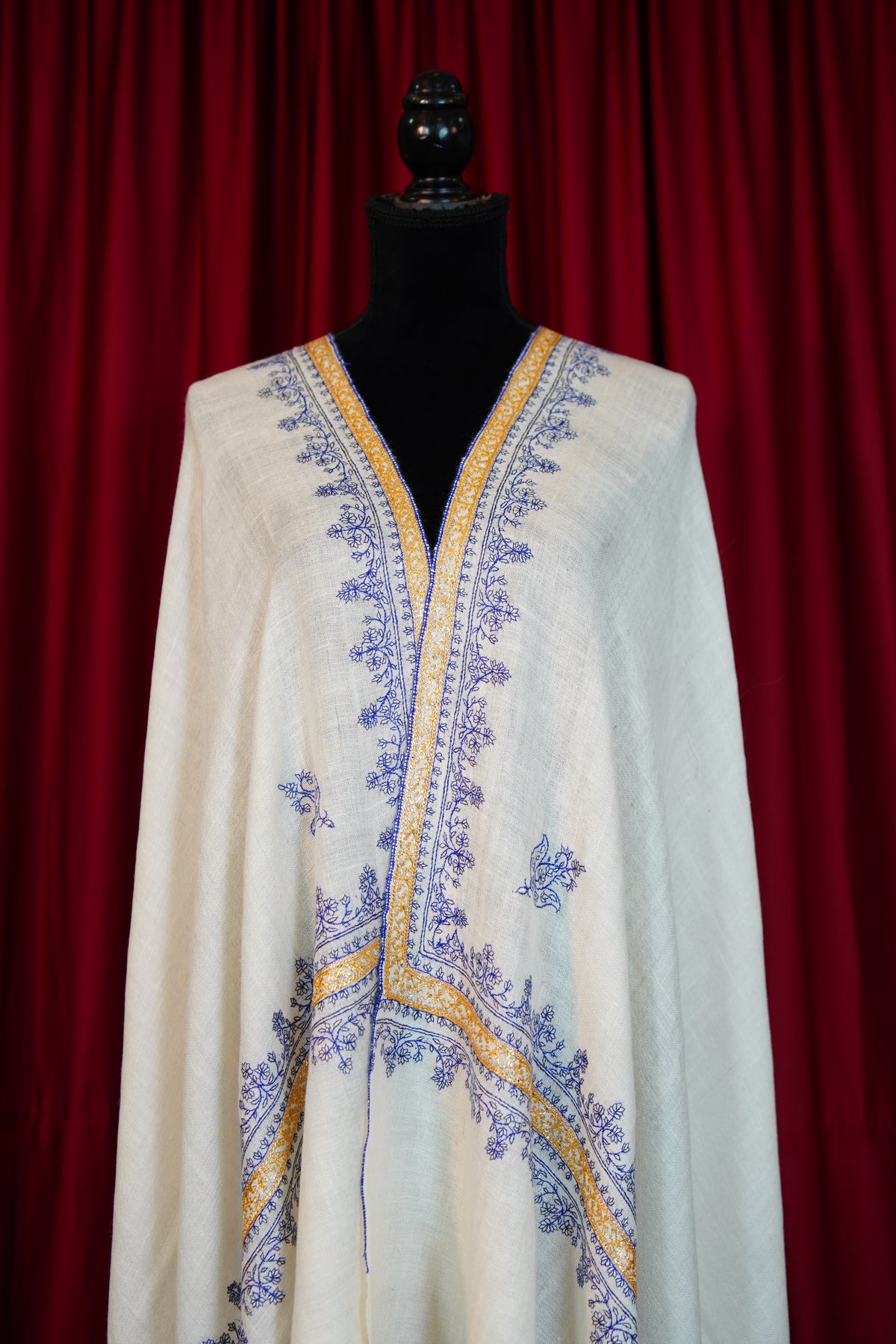 white GI embroidery pashmina shawl 0351