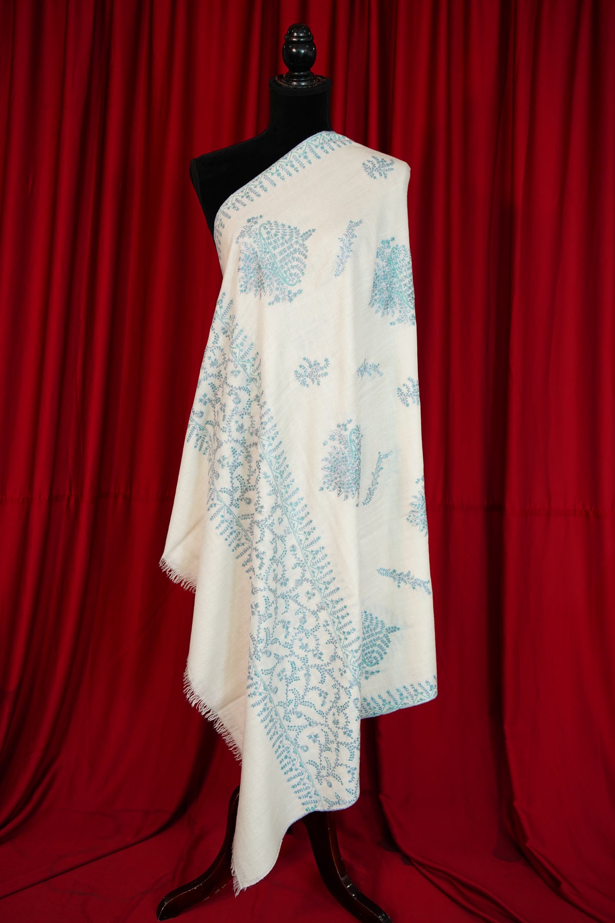 white GI butis embroidery pashmina shawl 0353