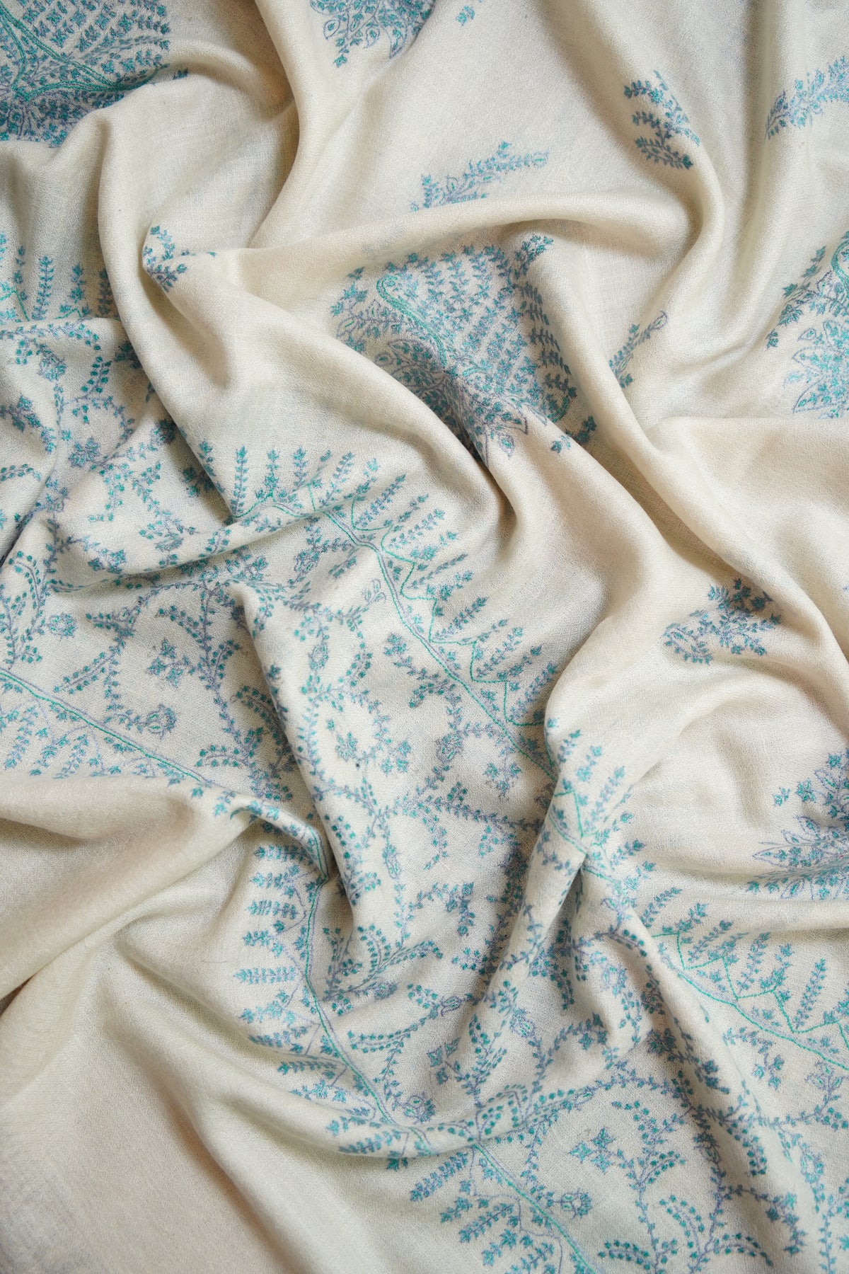 white GI butis embroidery pashmina shawl 0353