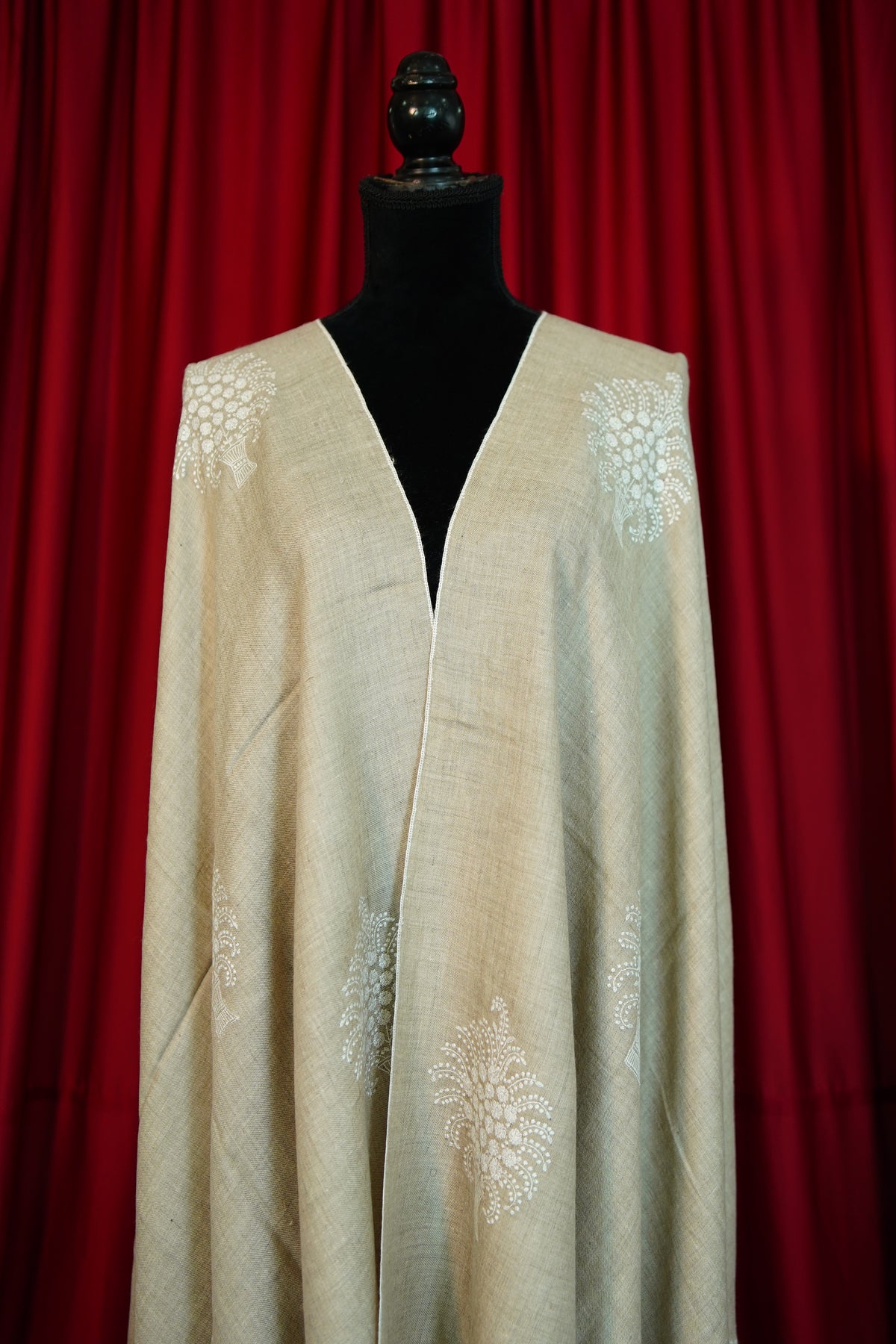 light natural GI butis embroidery pashmina shawl 0358