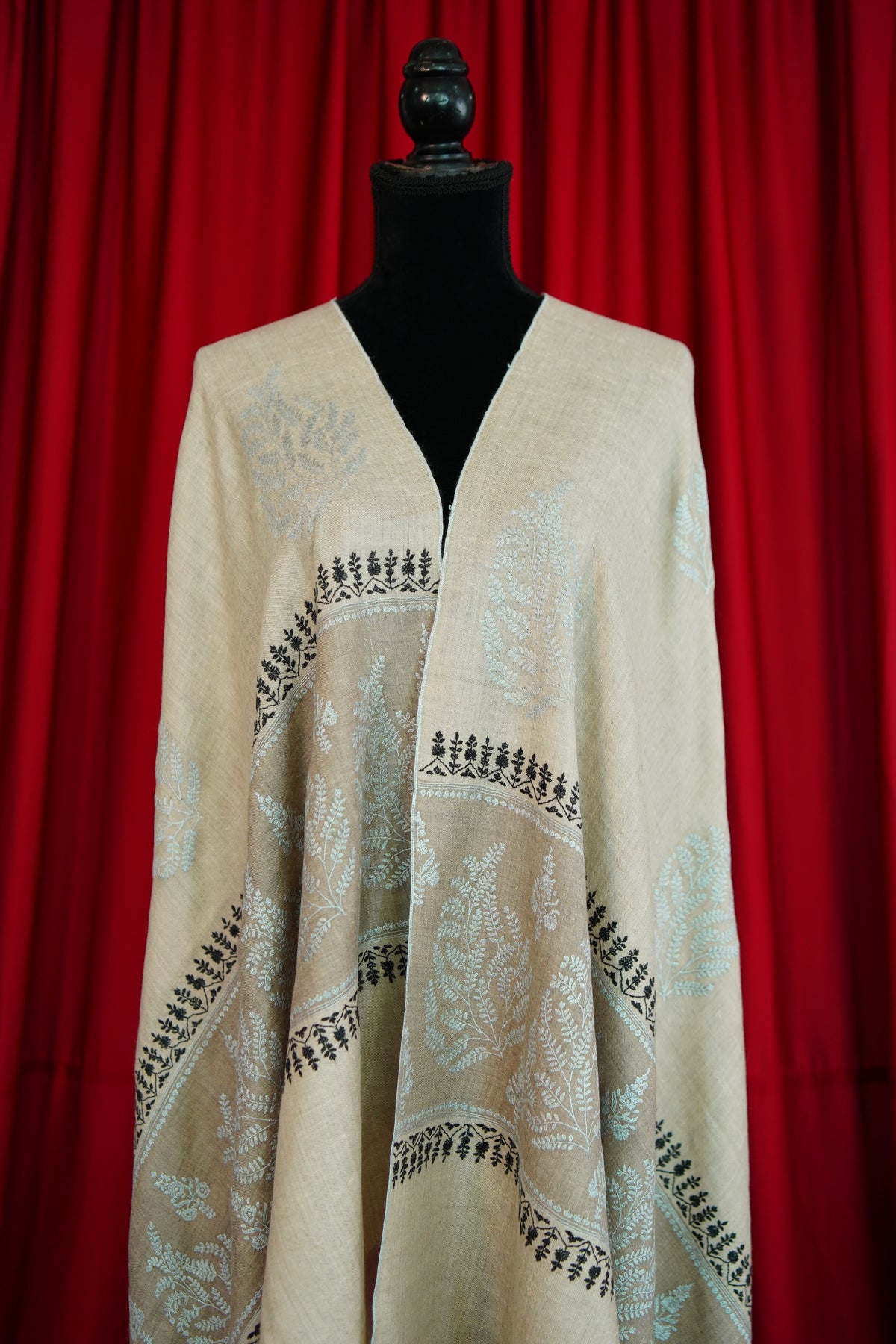 creamy natural GI embroidery pashmina shawl 0359