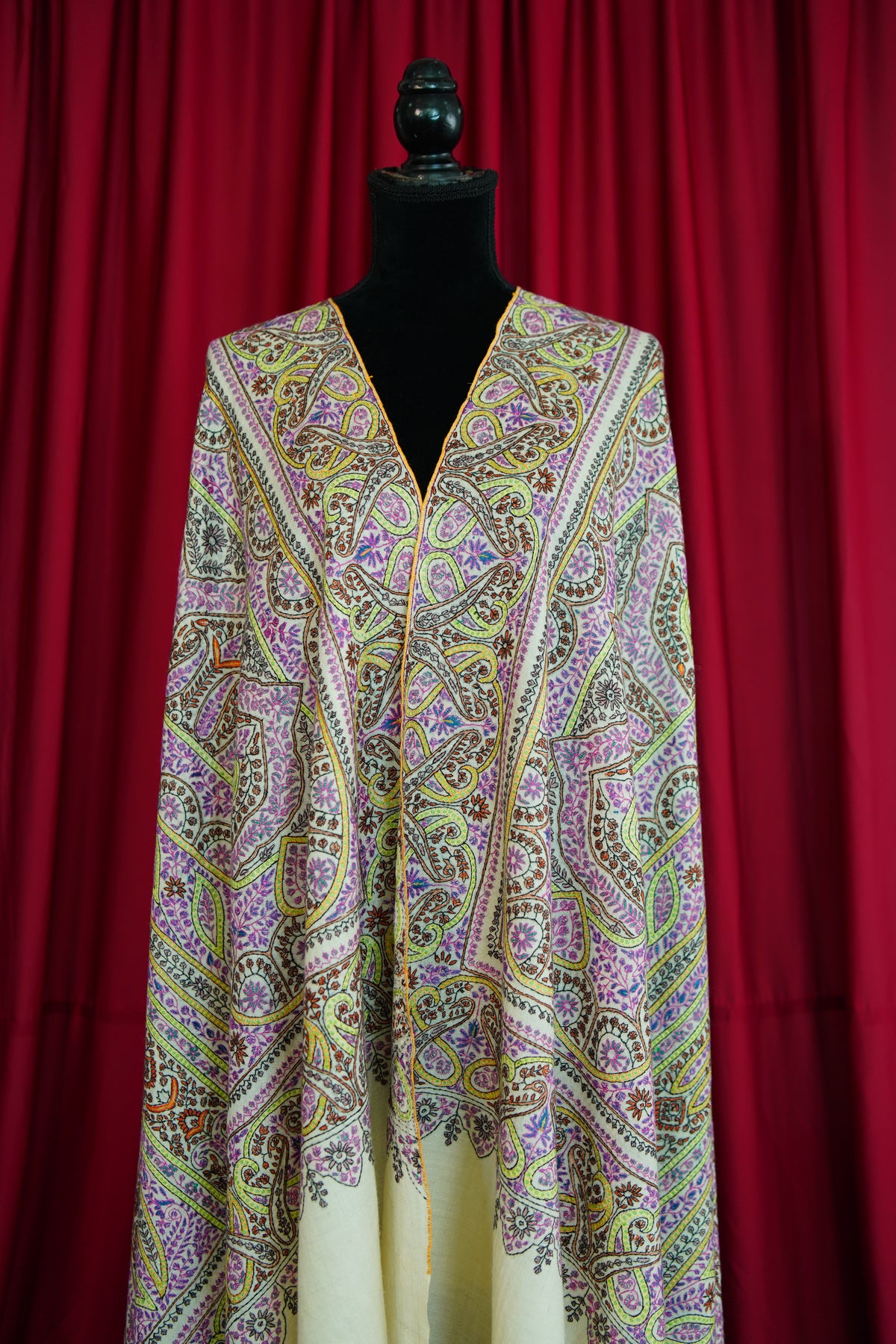 creamy GI multi-coloured embroidery pashmina shawl 0361