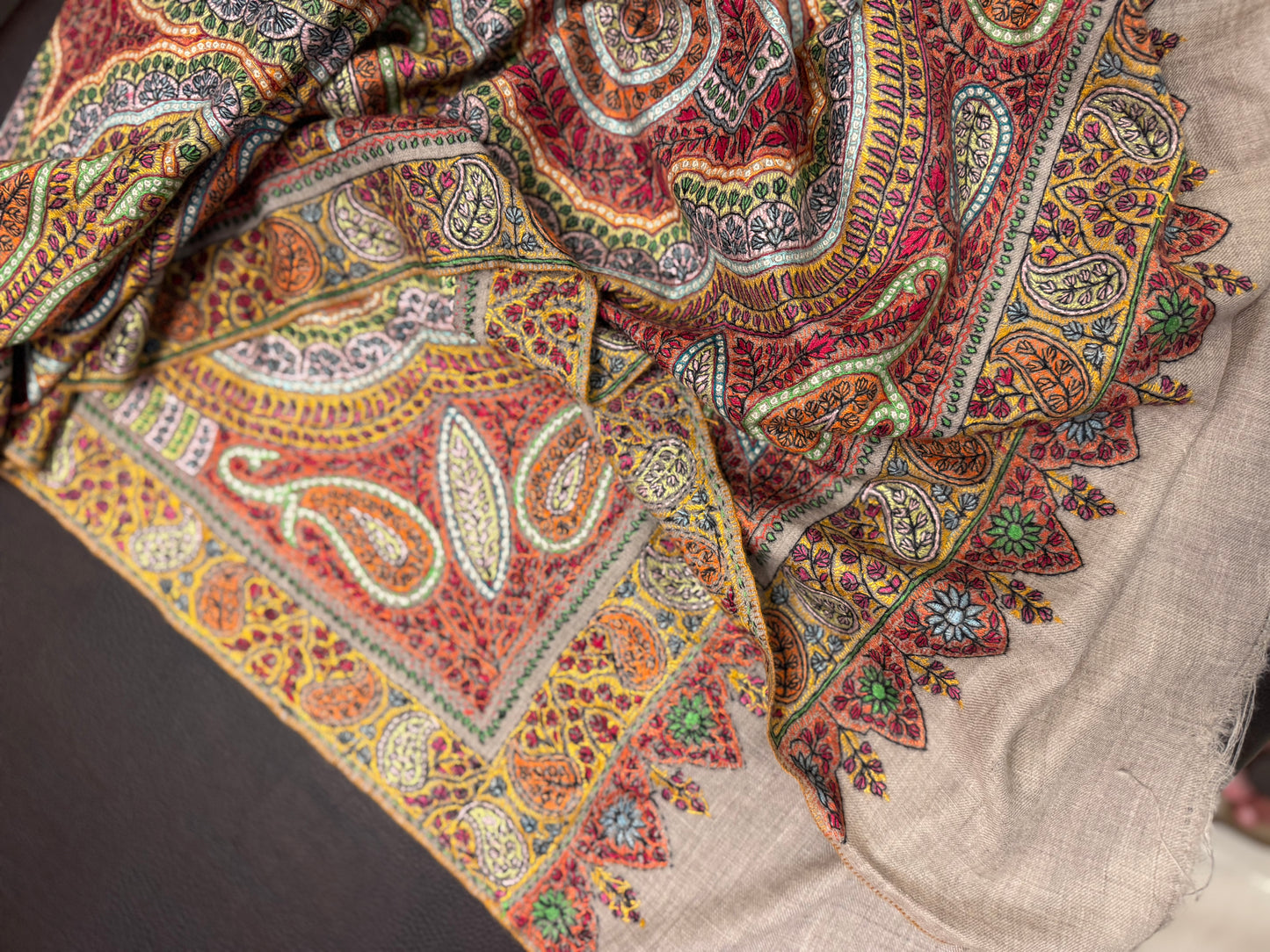 Gi Sozni Full Sui jama shawl