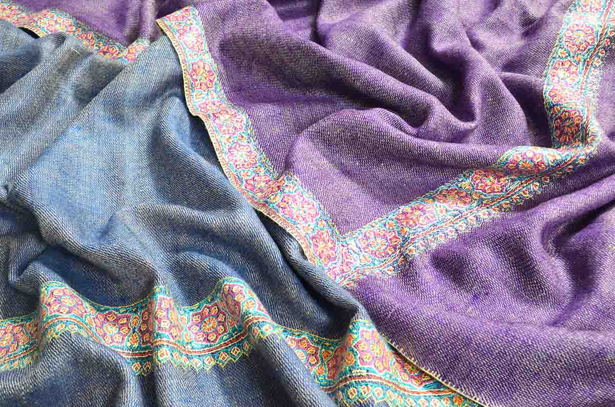 reversible embroidery shawl - 4833