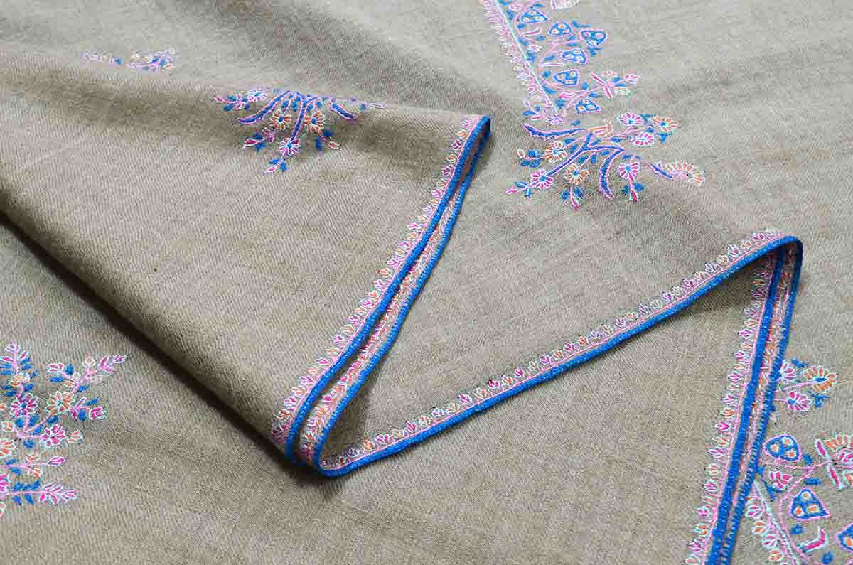 natural booti shawl - 4929