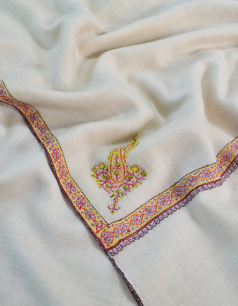 White Pashmina shawl With Sozni Embroidery 5397