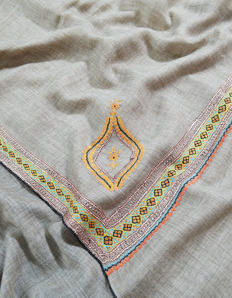 natural tilla embroidery pashmina shawl 8222