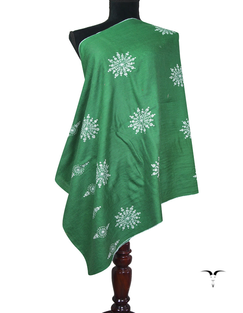 green butis embroidery pashmina stole 9279