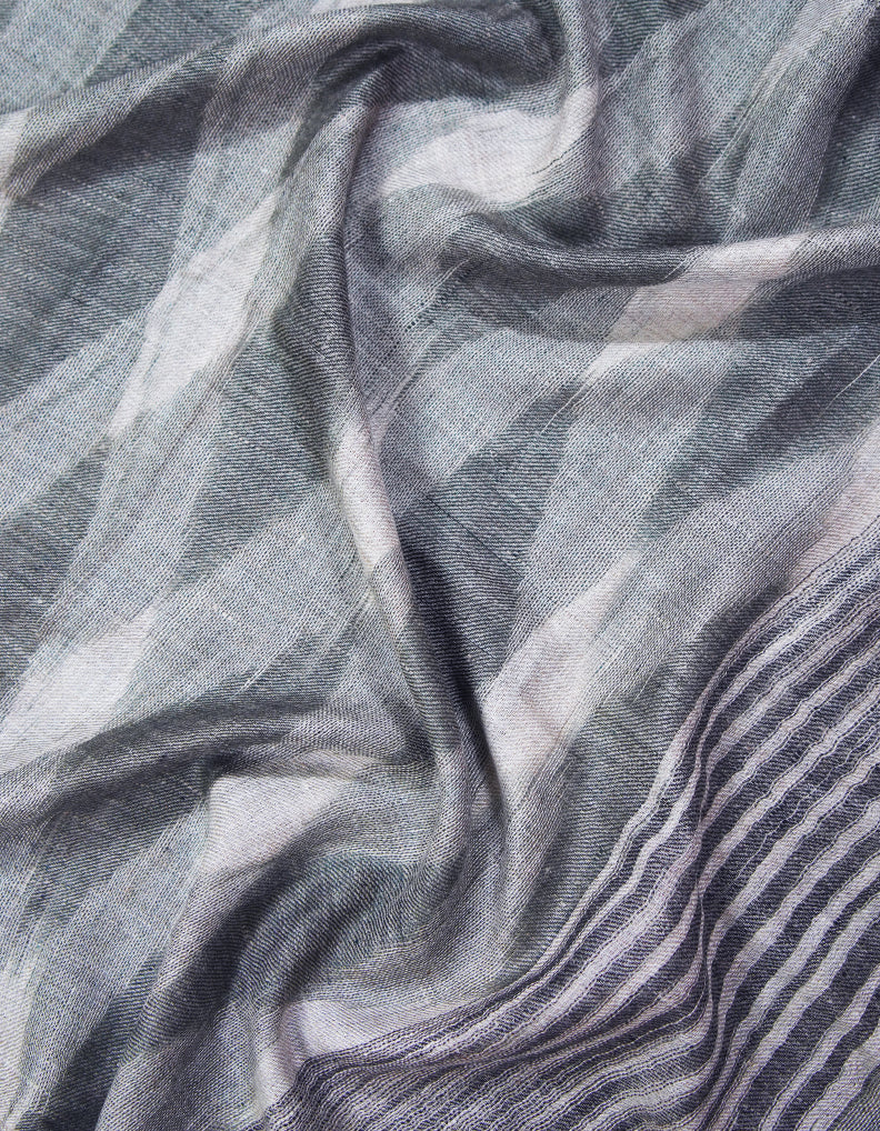 black ekat stole 9443