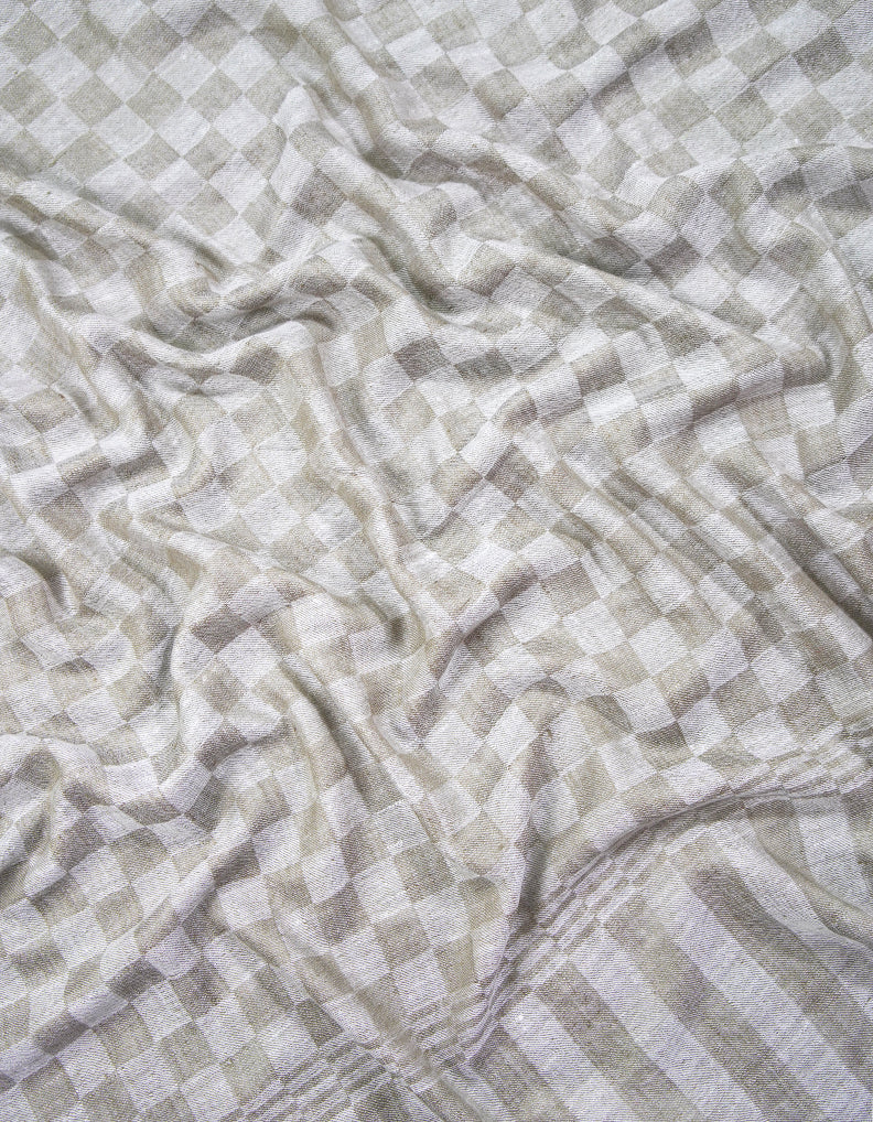 checked ekat shawl 9457