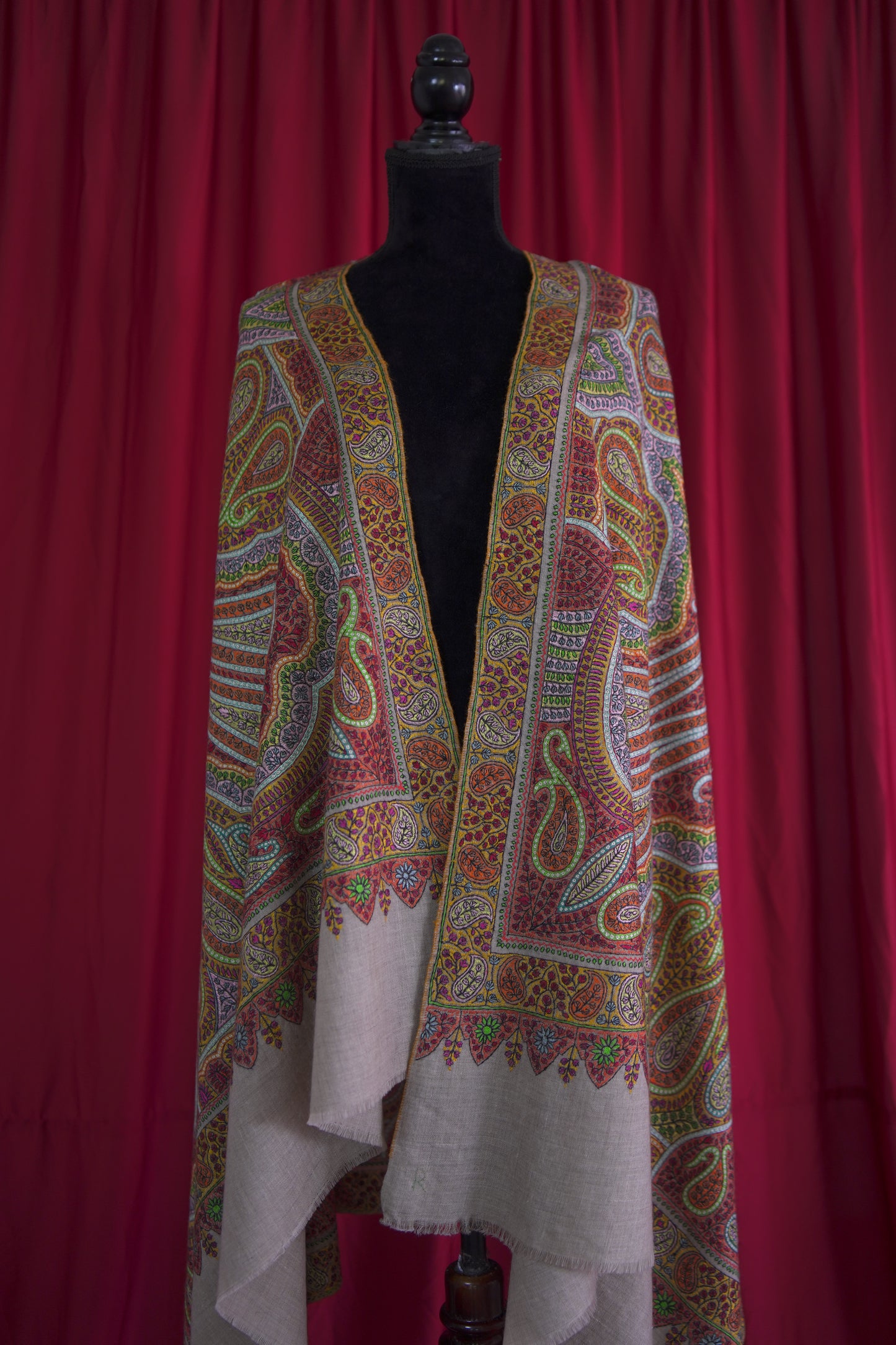 multi-coloured GI jamma sozni embroidery pashmina shawl 9469