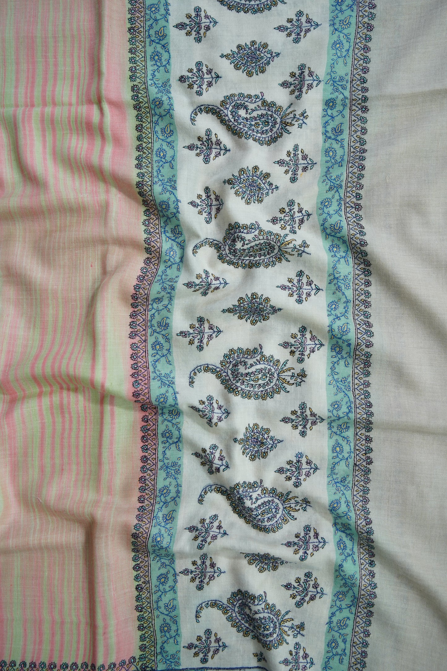 Ekat weave GI embroidery pashmina shawl 9487