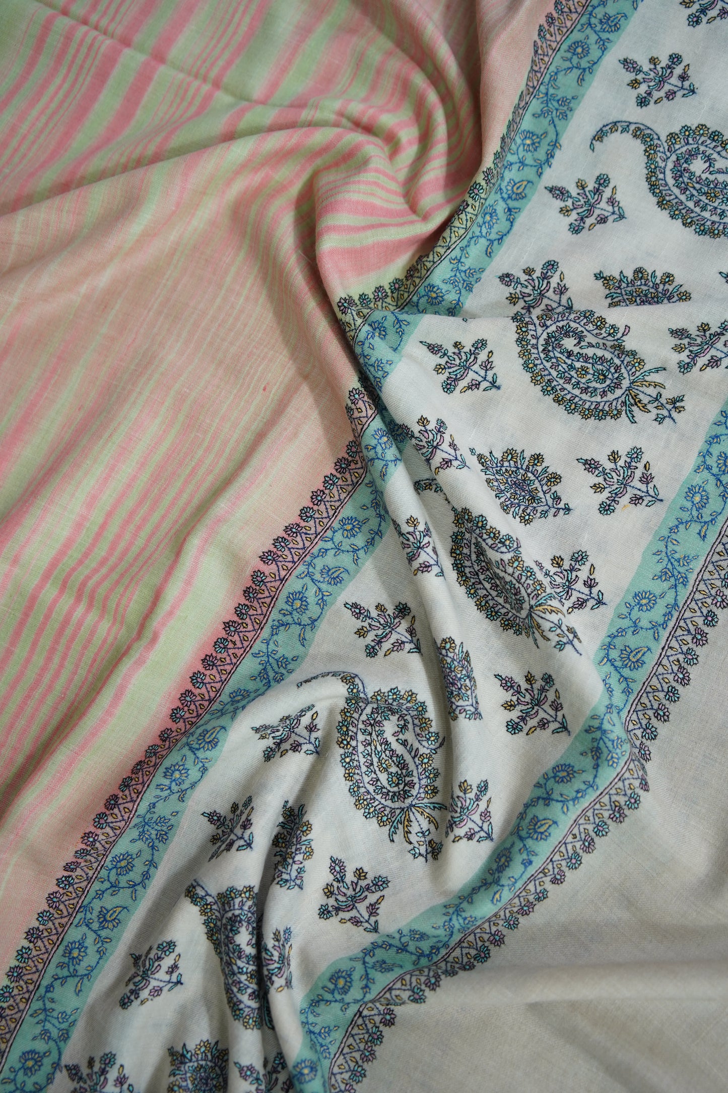 Ekat weave GI embroidery pashmina shawl 9487