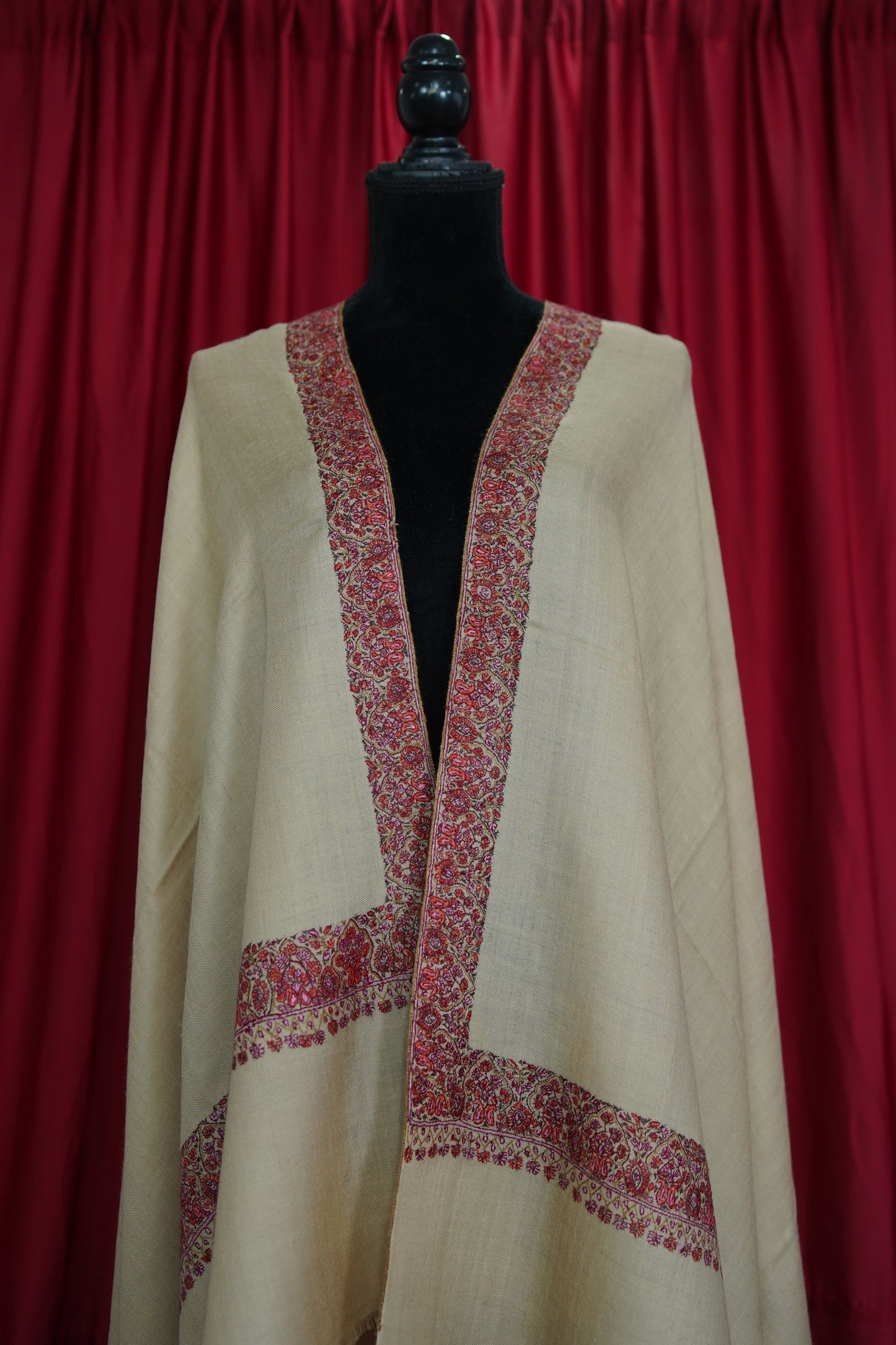 Egg GI embroidery pashmina shawl 9488