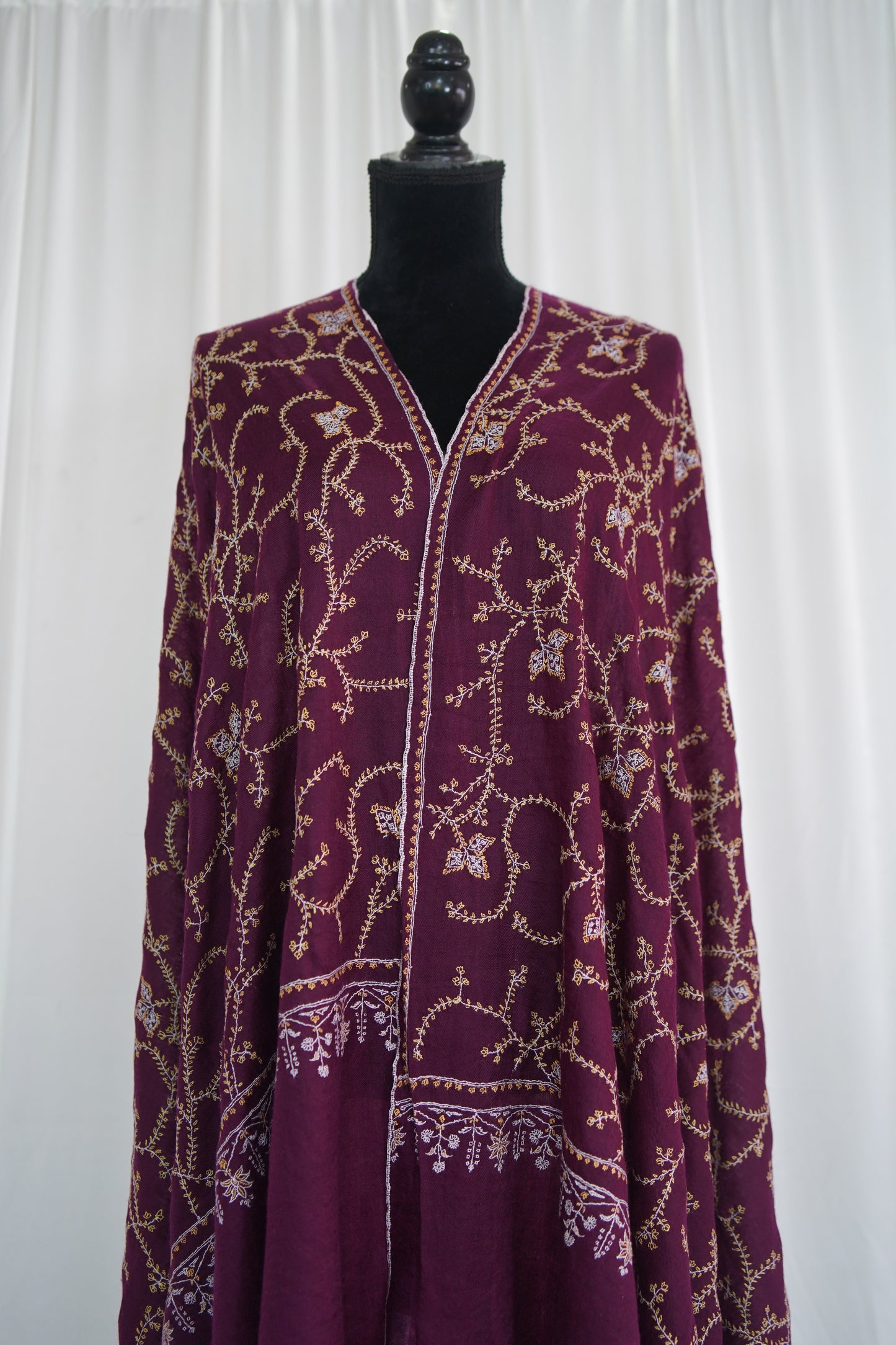 Aubergine GI jaali embroidery pashmina shawl 9496