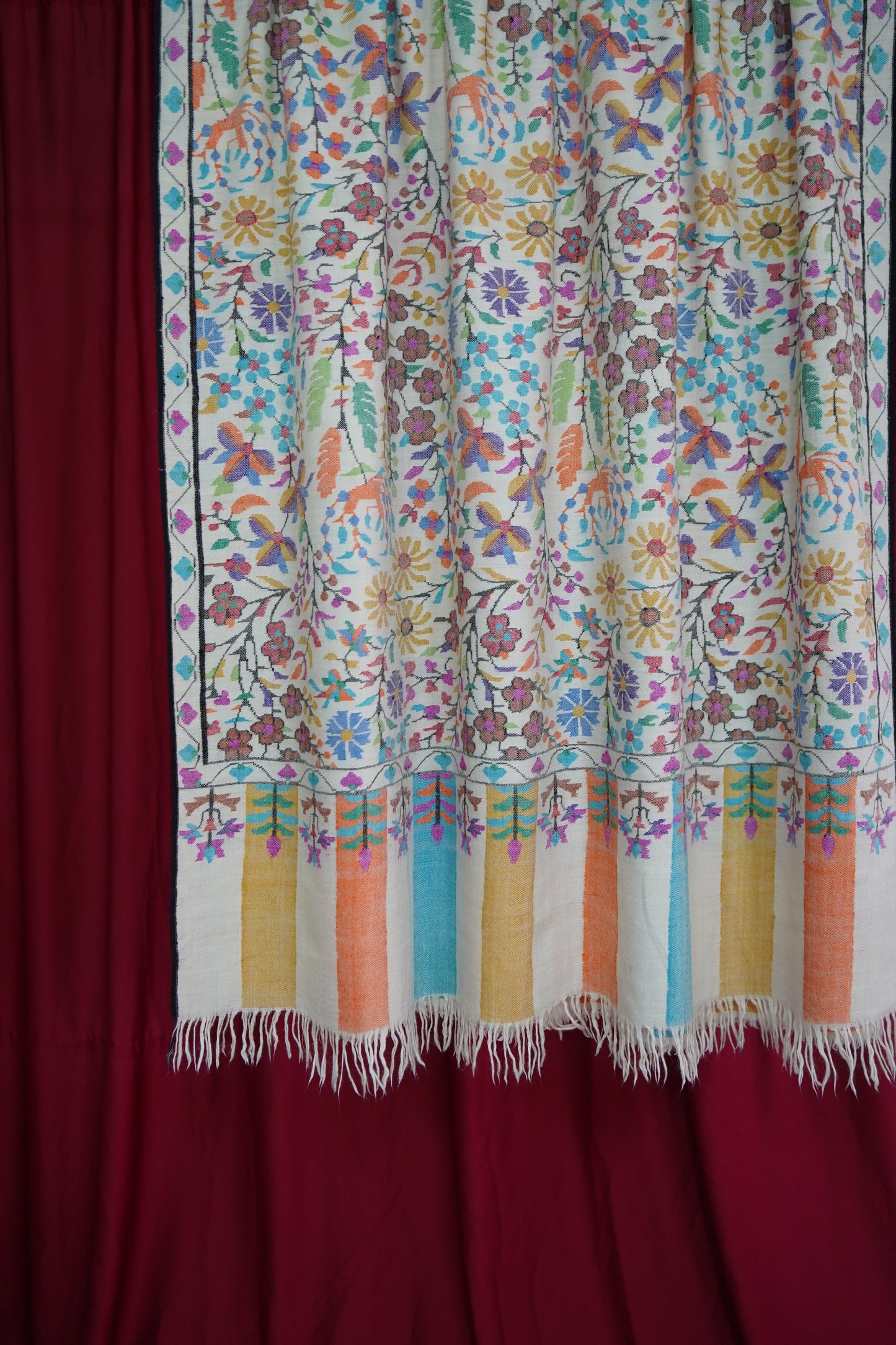 white base kani jamma shawl 9501