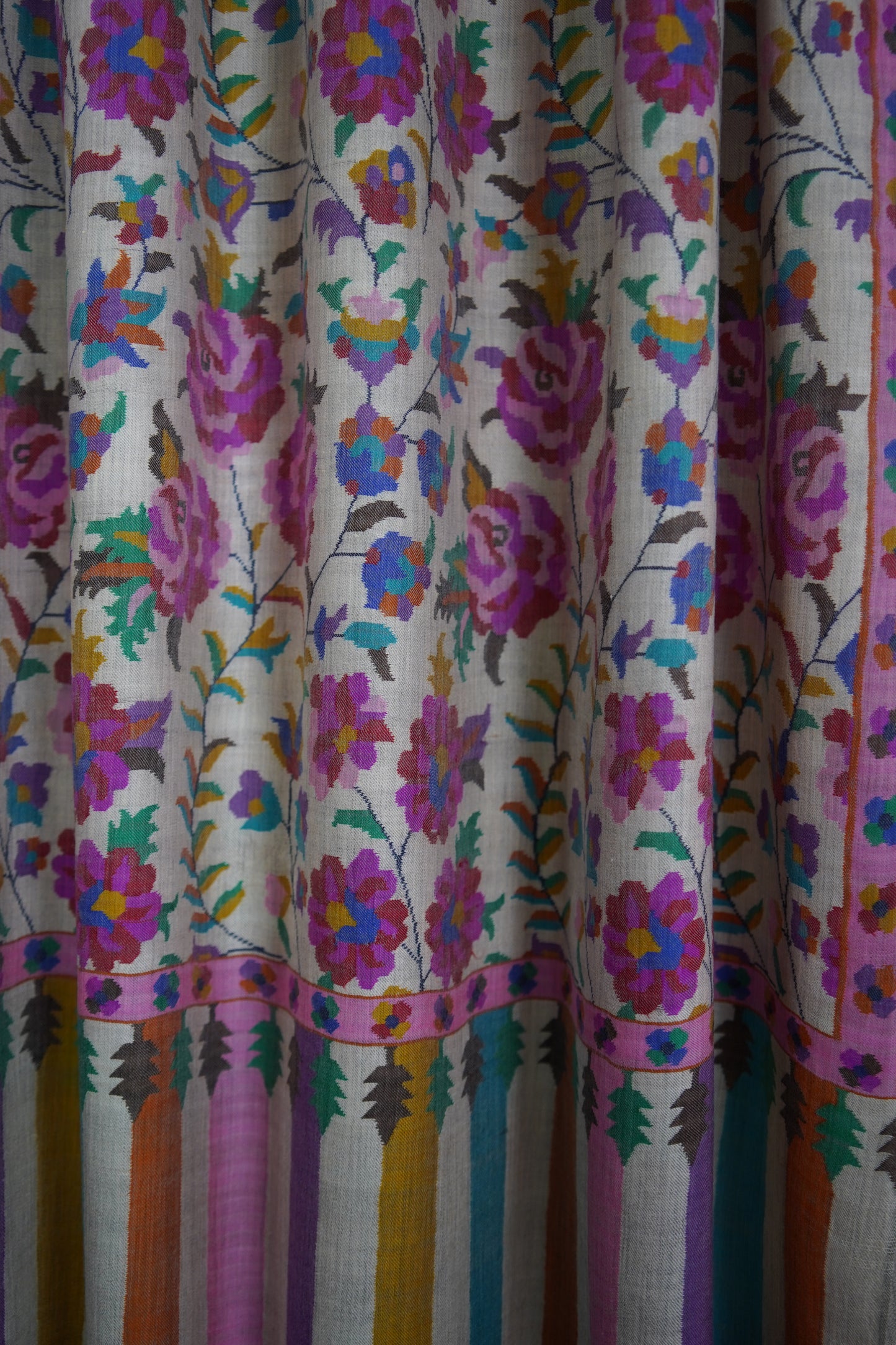 light natural gulabdaar XL kani jamma shawl 9505