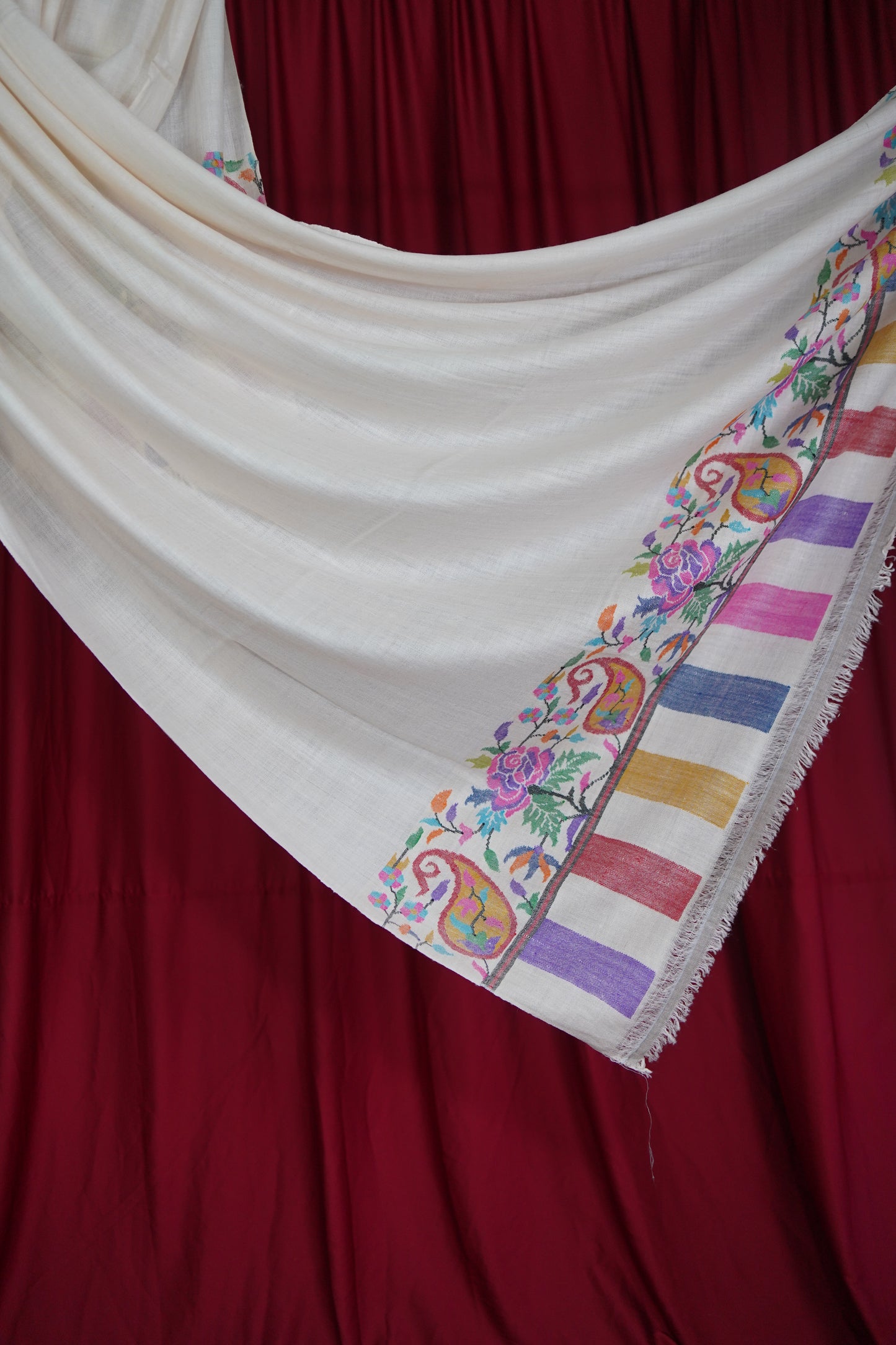 white XL kani paldaar shawl 9506
