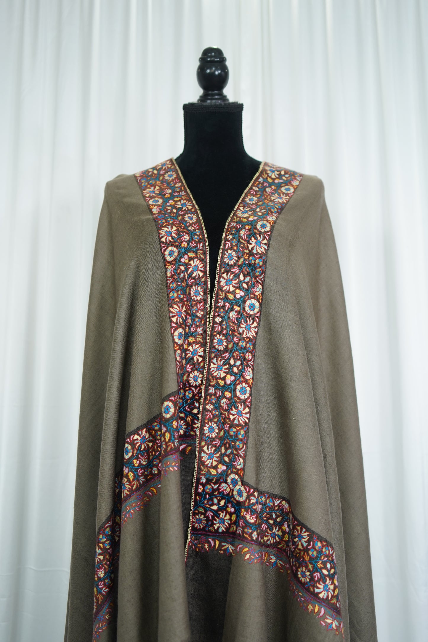 natural GI embroidery pashmina shawl 9513