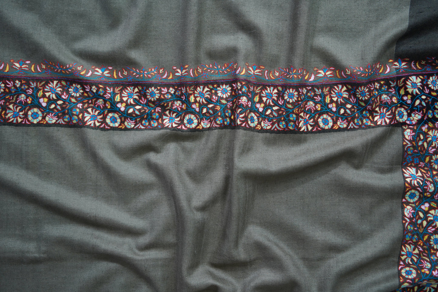 natural GI embroidery pashmina shawl 9513