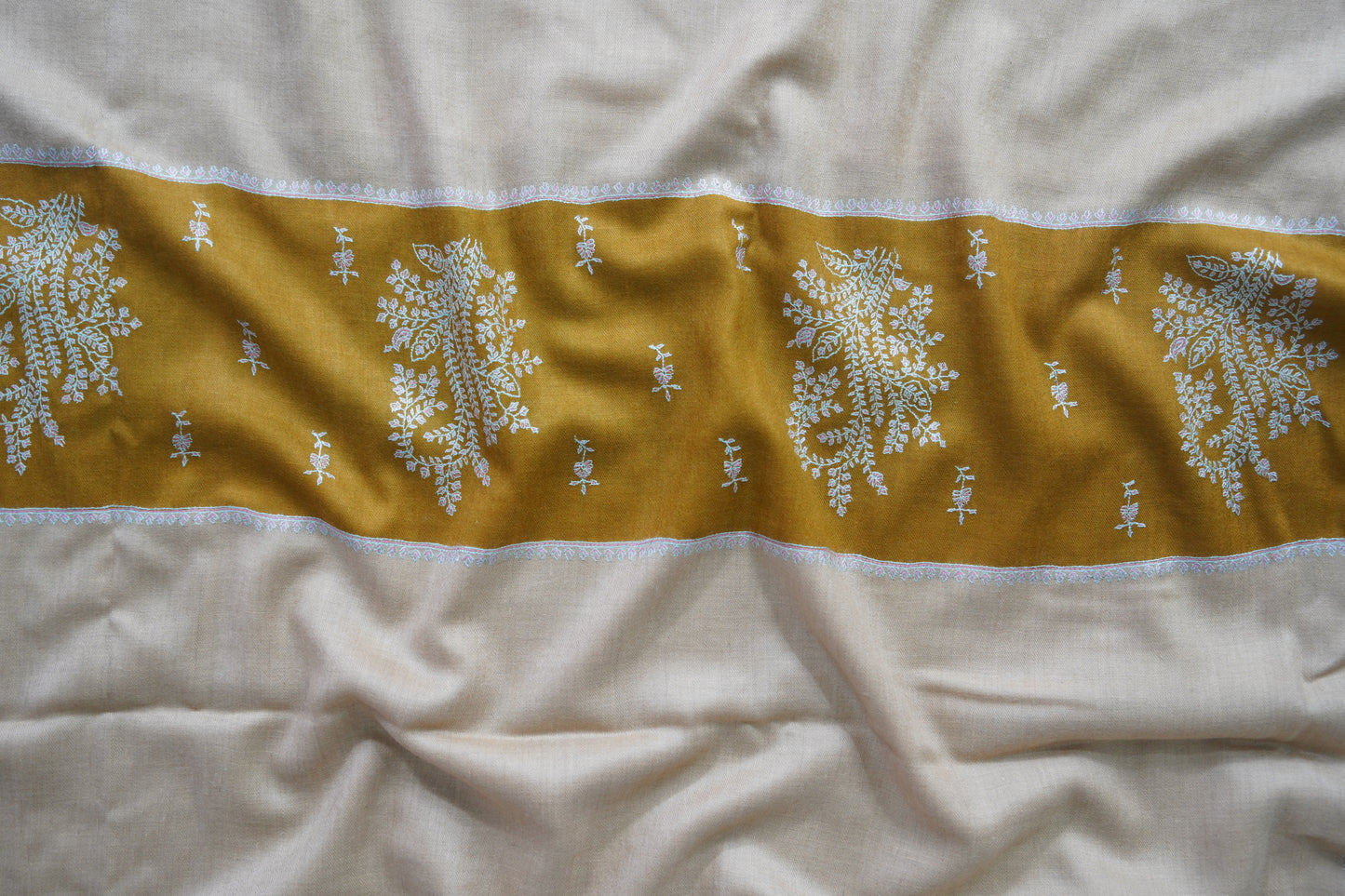 Pine embroidery pashmina shawl 9516