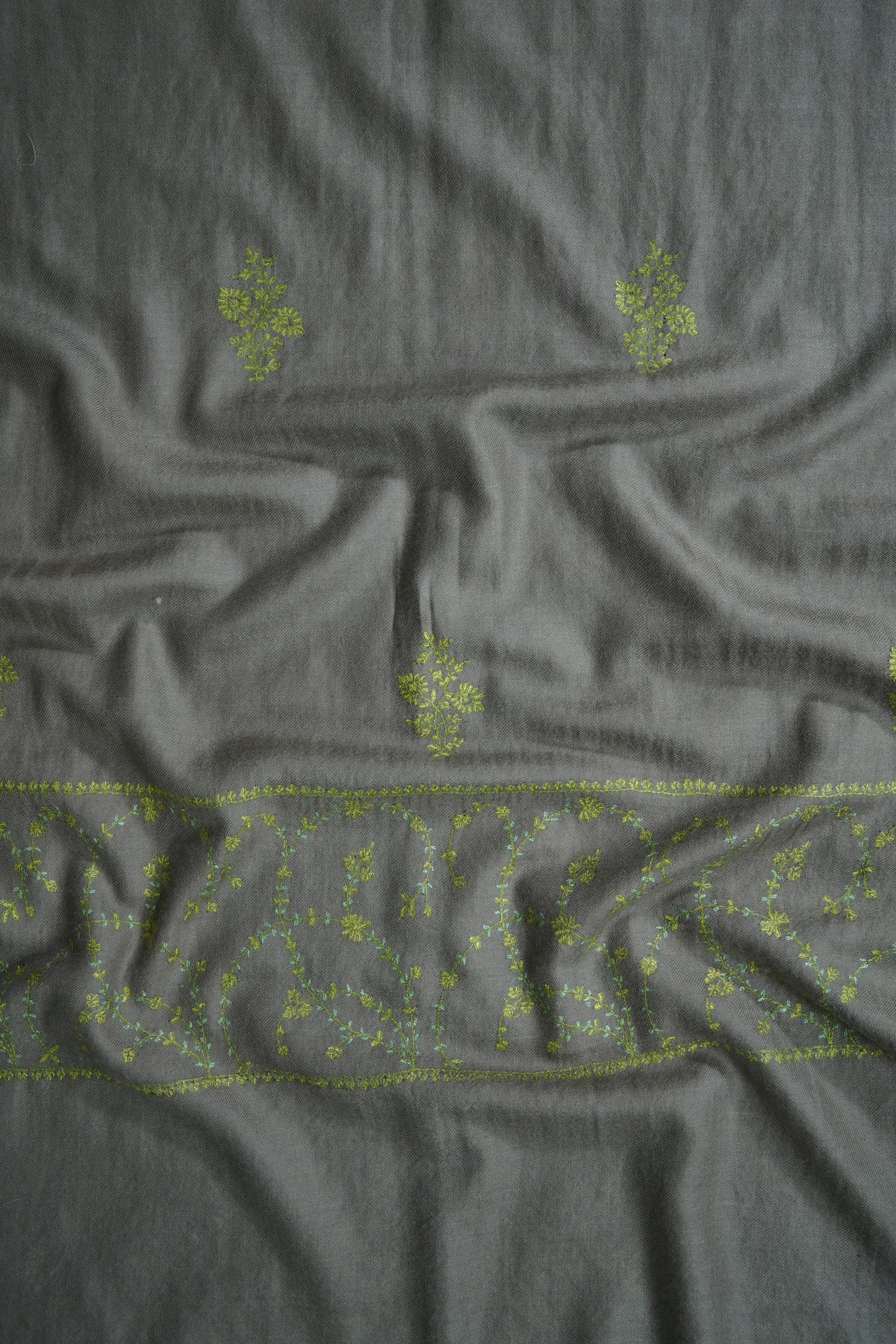 natural butis embroidery pashmina stole 9538