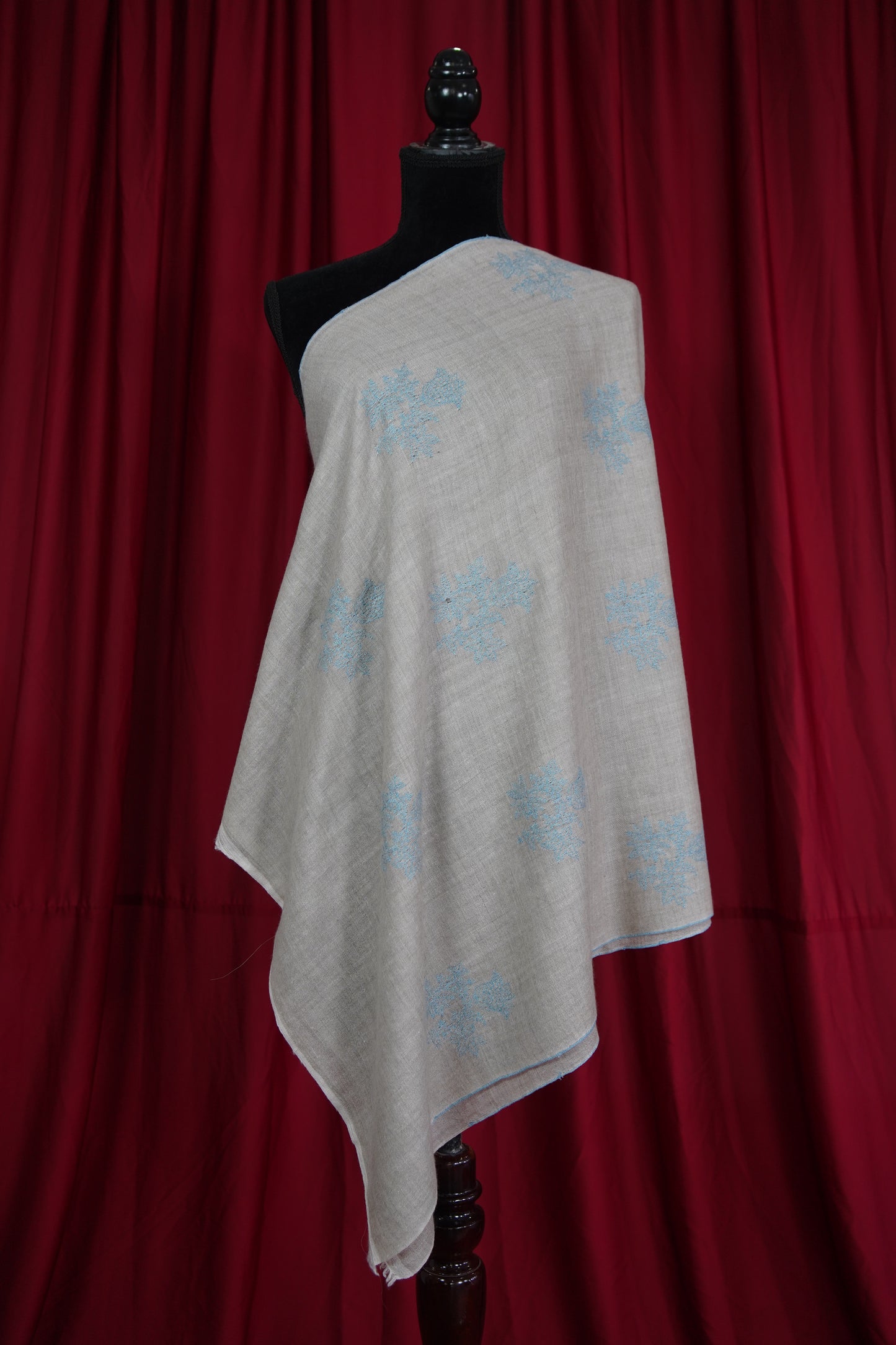 light natural butis GI embroidery pashmina stole 9548