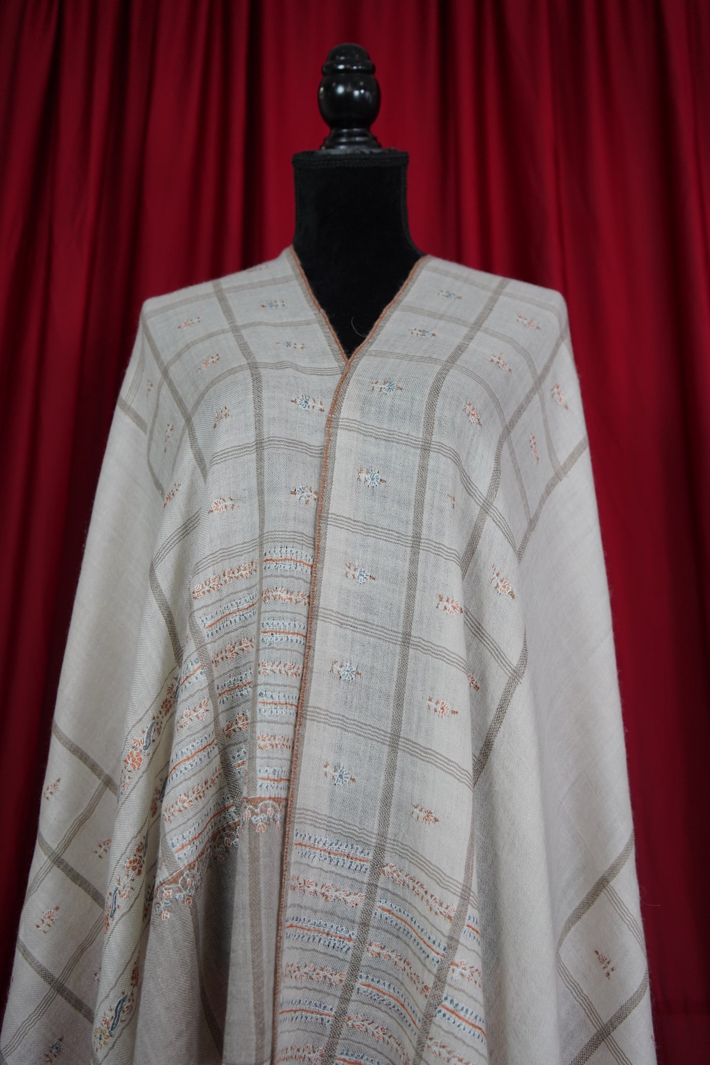 off white GI embroidery pashmina stole 9552