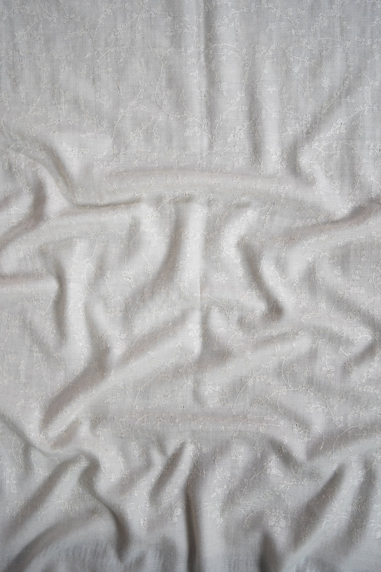 white on white GI jaali embroidery pashmina stole 9554