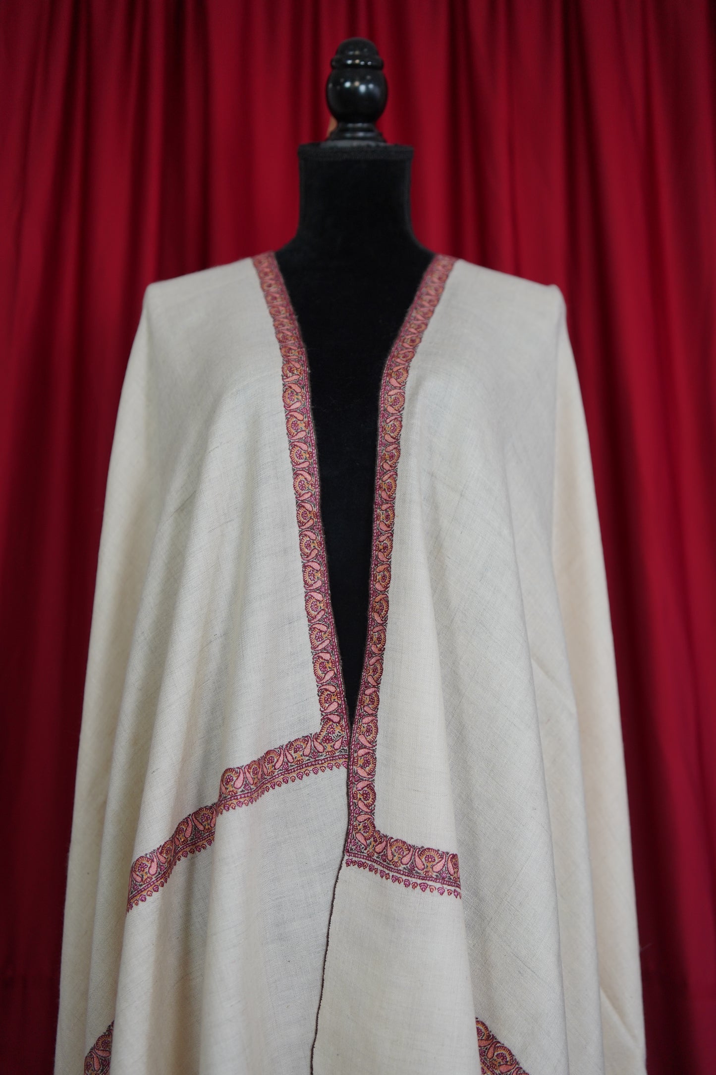 pure white GI hand spun embroidery pashmina shawl 9569