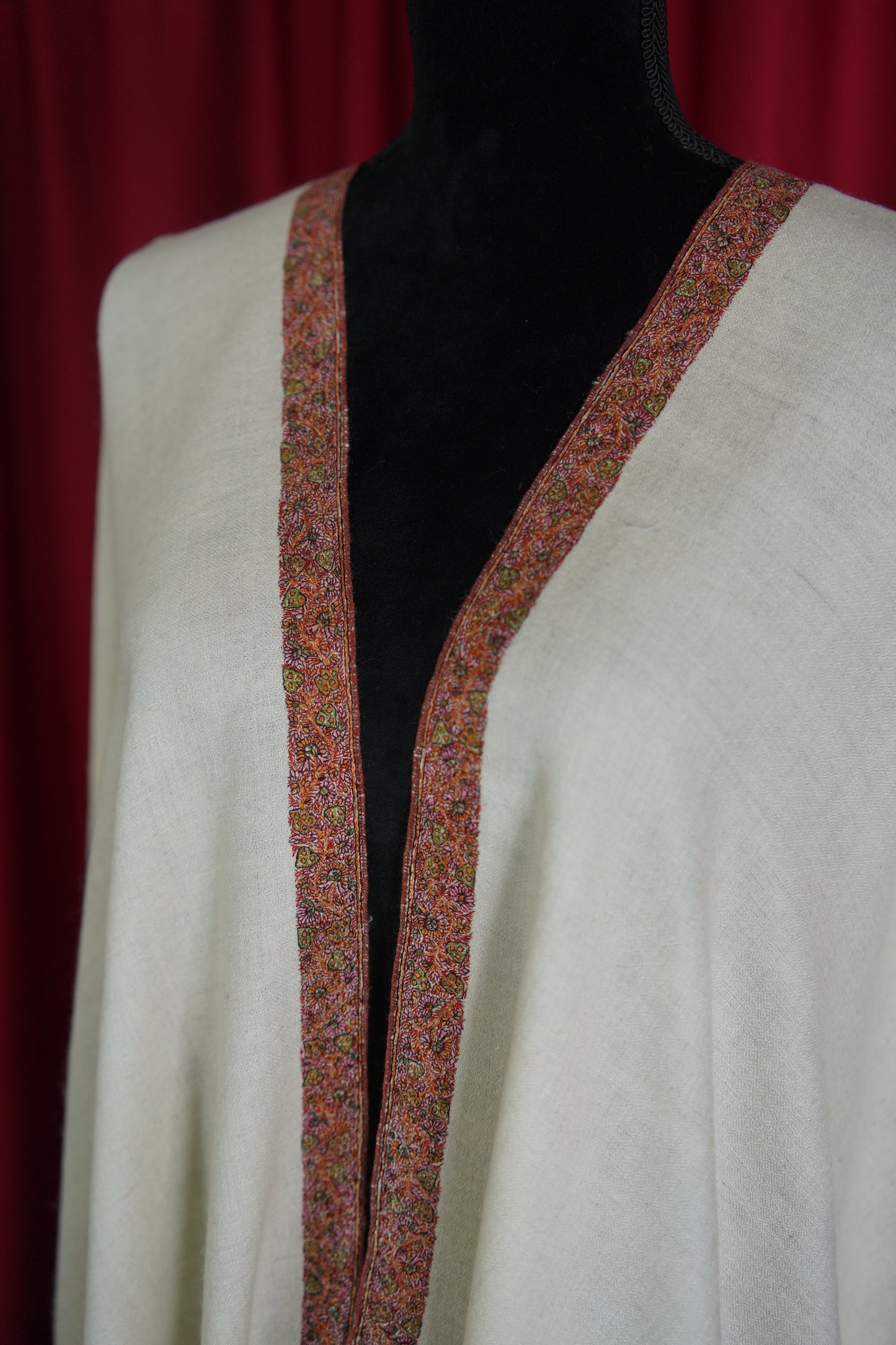 snow white GI hand spun embroidery pashmina shawl 9571