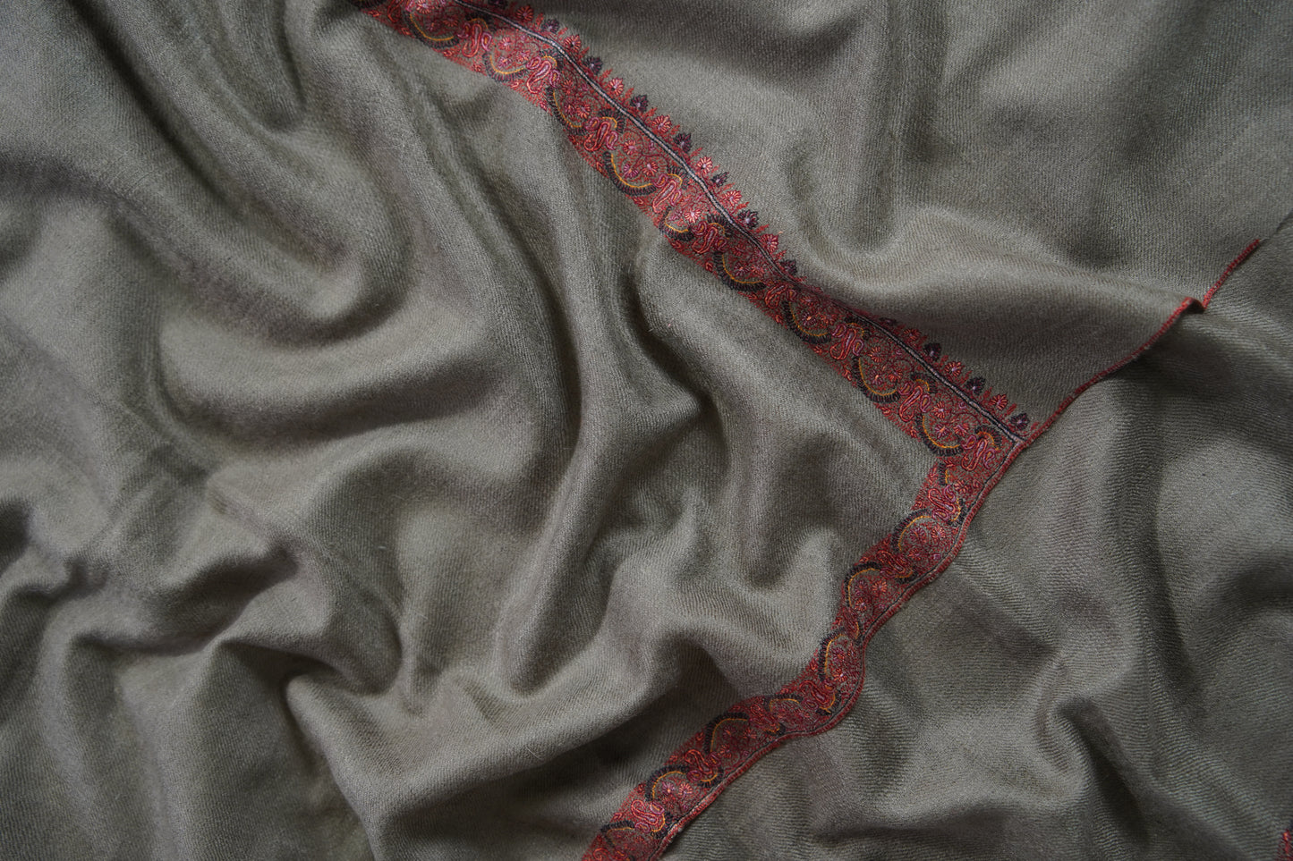 Dark natural GI hand spun embroidery pashmina shawl 9573