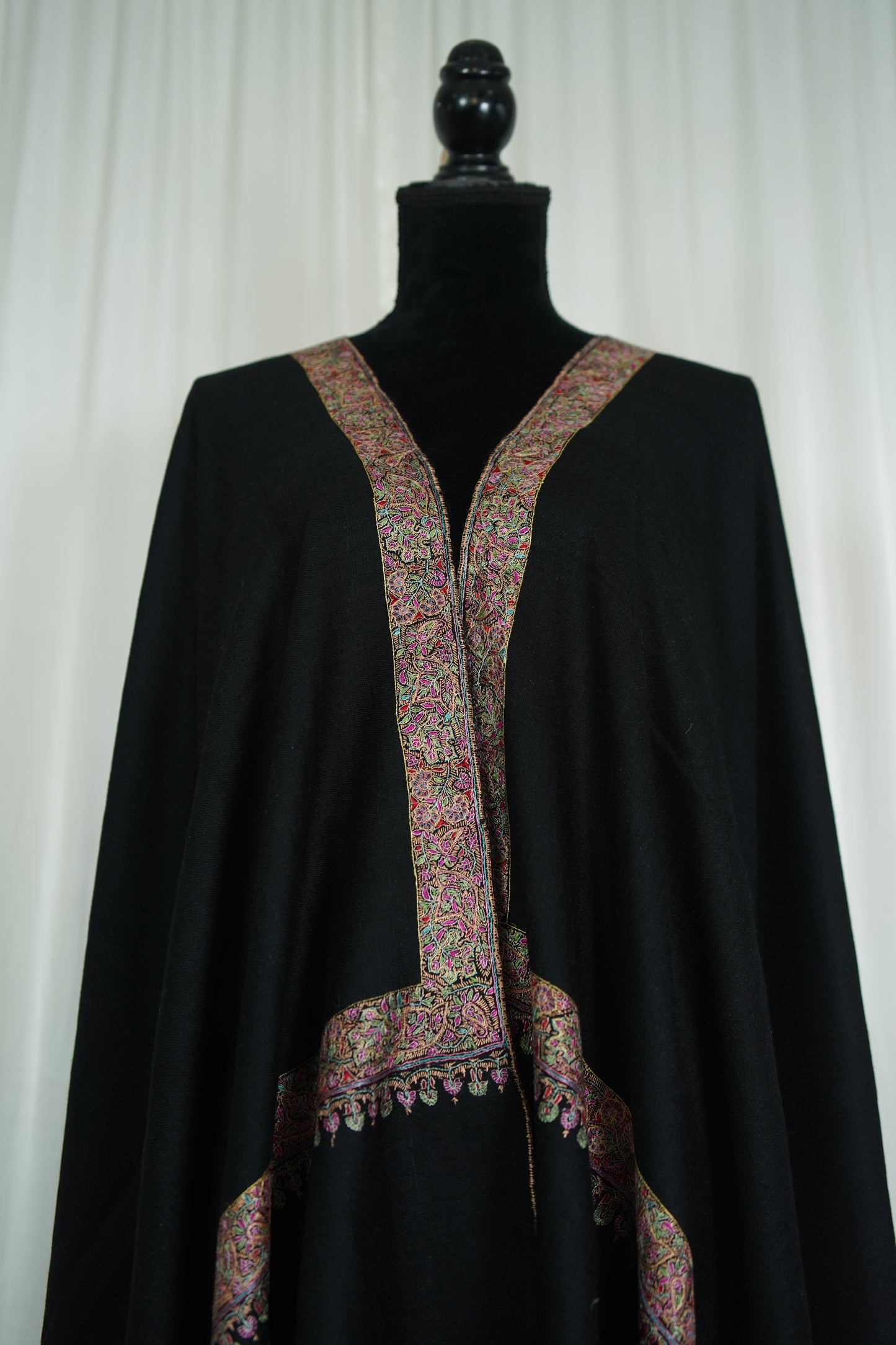 black GI hand spun embroidery pashmina shawl 9576