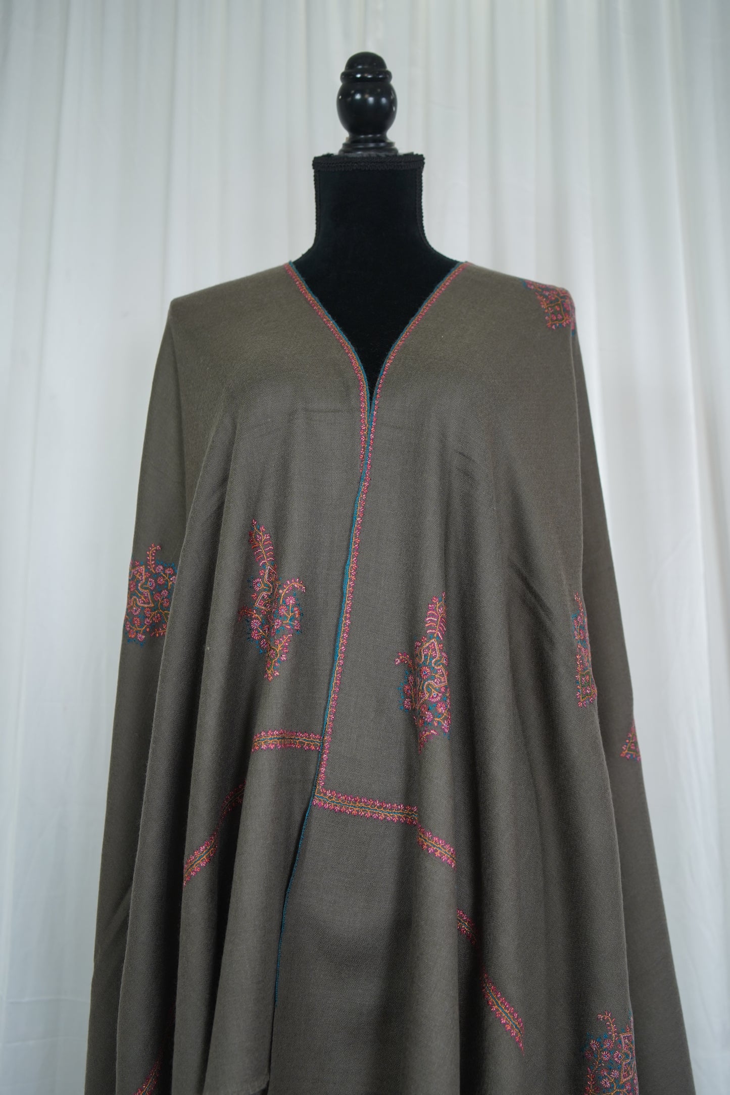 dark natural butis silk embroidery pashmina shawl 9585