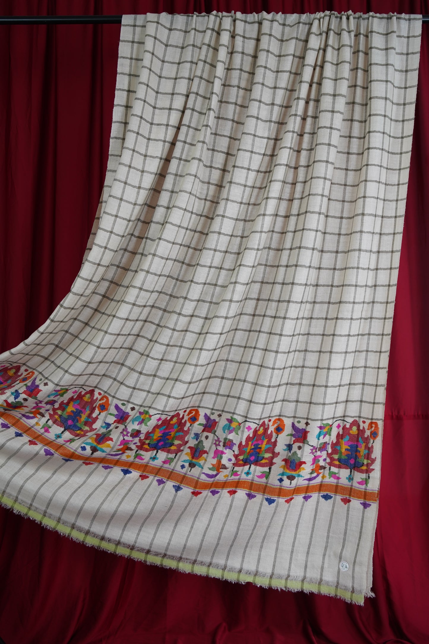 off-white checked XL GI handspun kani palla shawl 9593