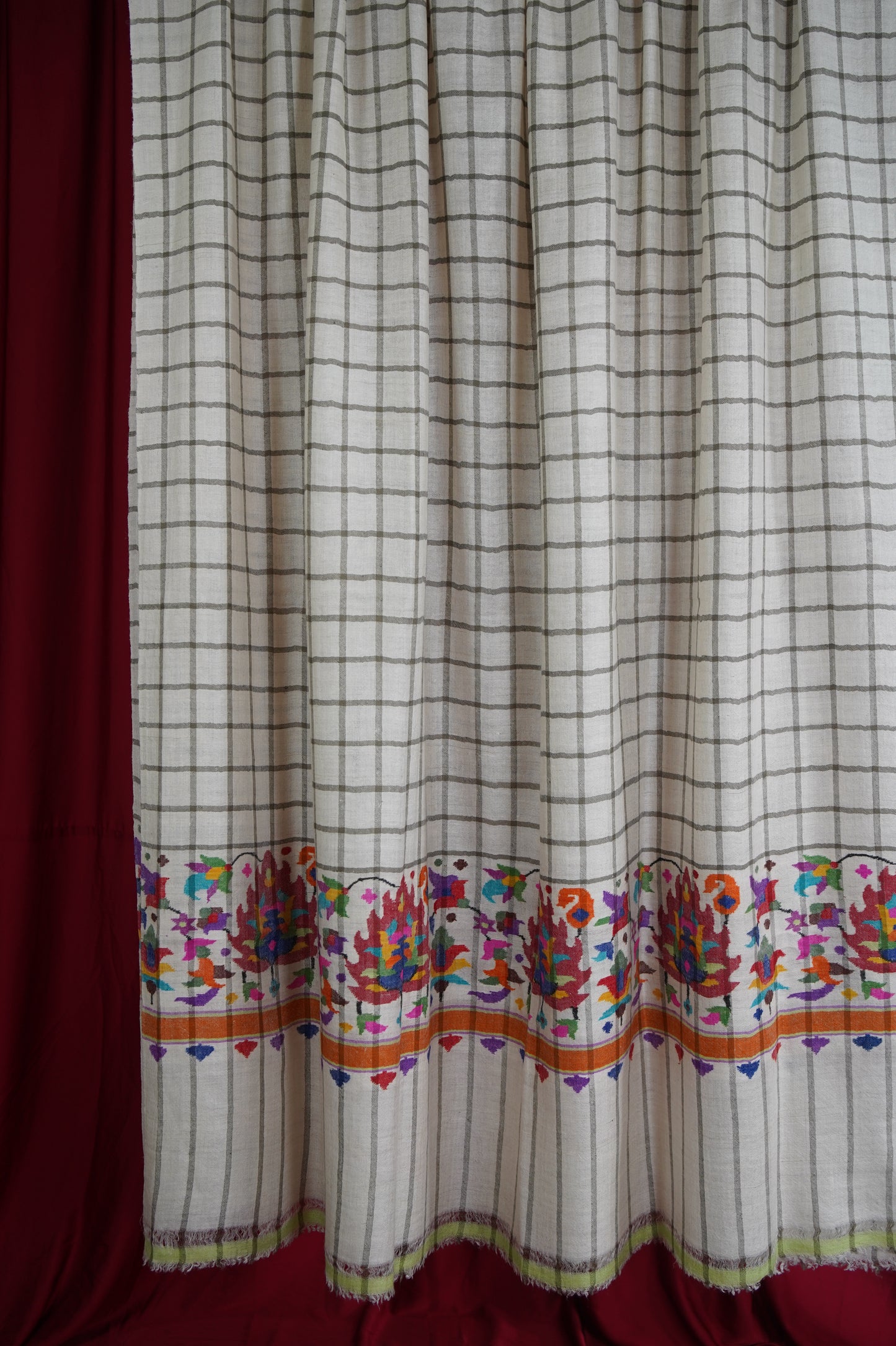 off-white checked XL GI handspun kani palla shawl 9593