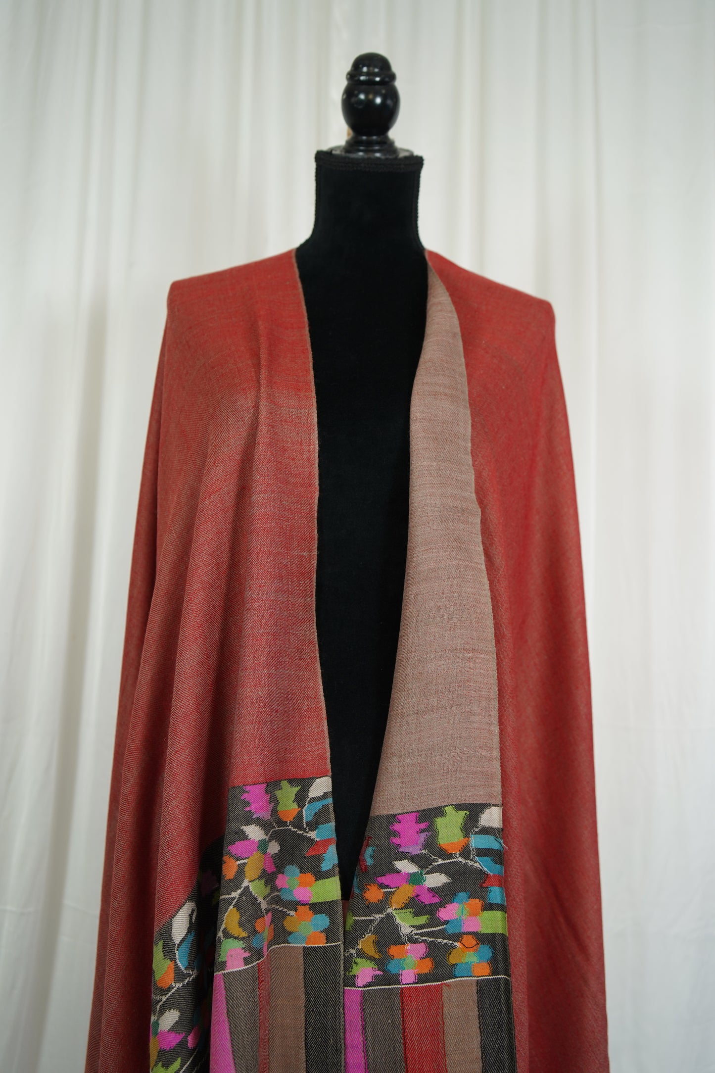 red and natural reversible kani palla shawl 9608