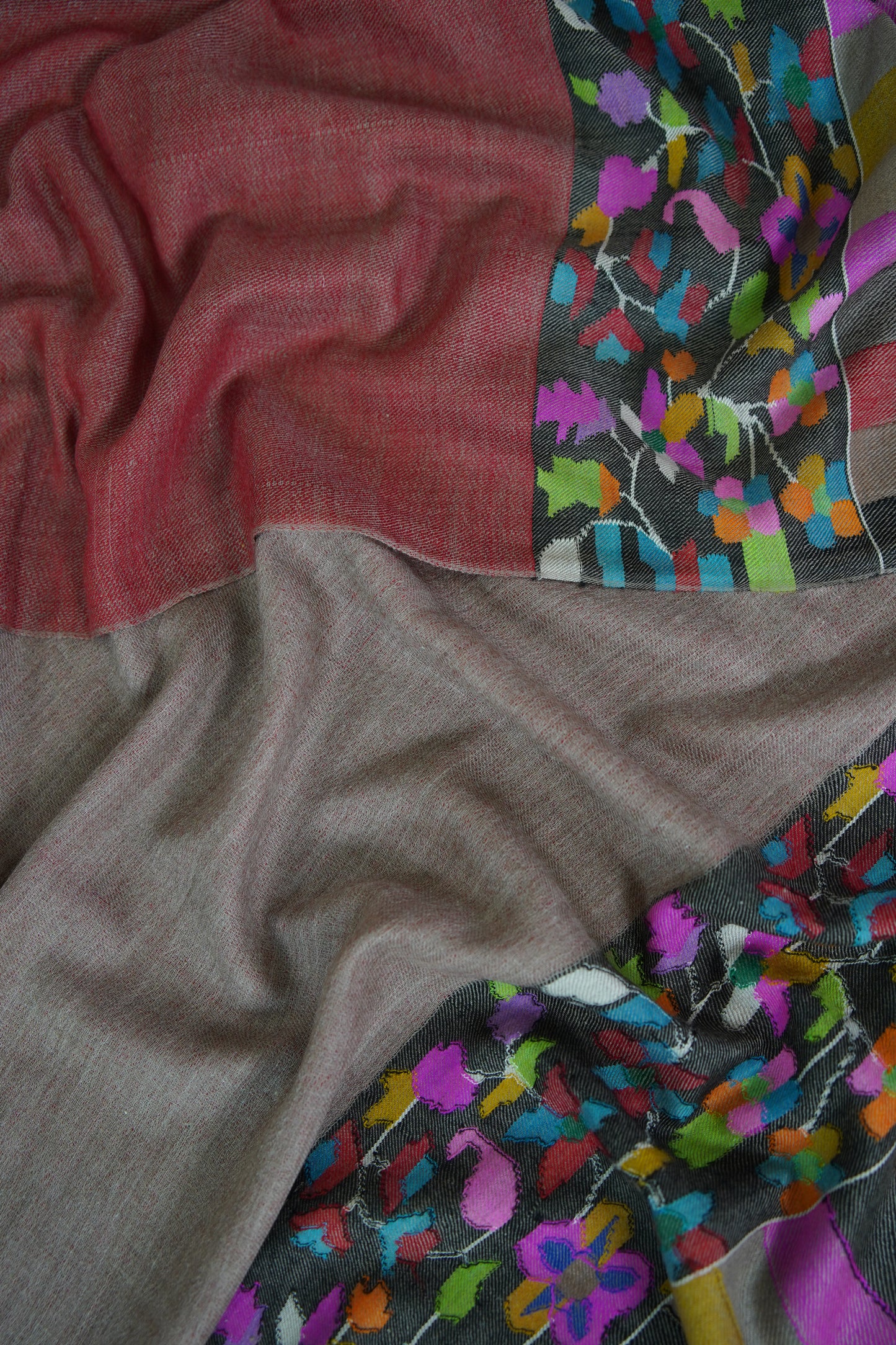 red and natural reversible kani palla shawl 9608