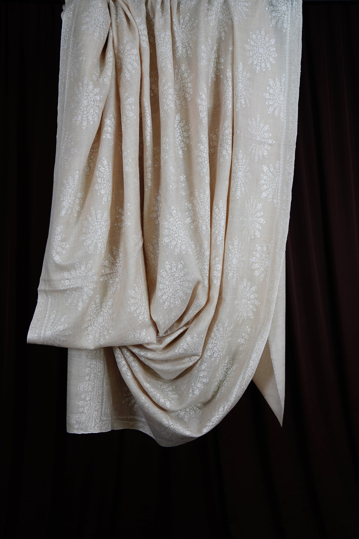 Off-white XL silk Embroidery Gi Pashmina Shawl 9611