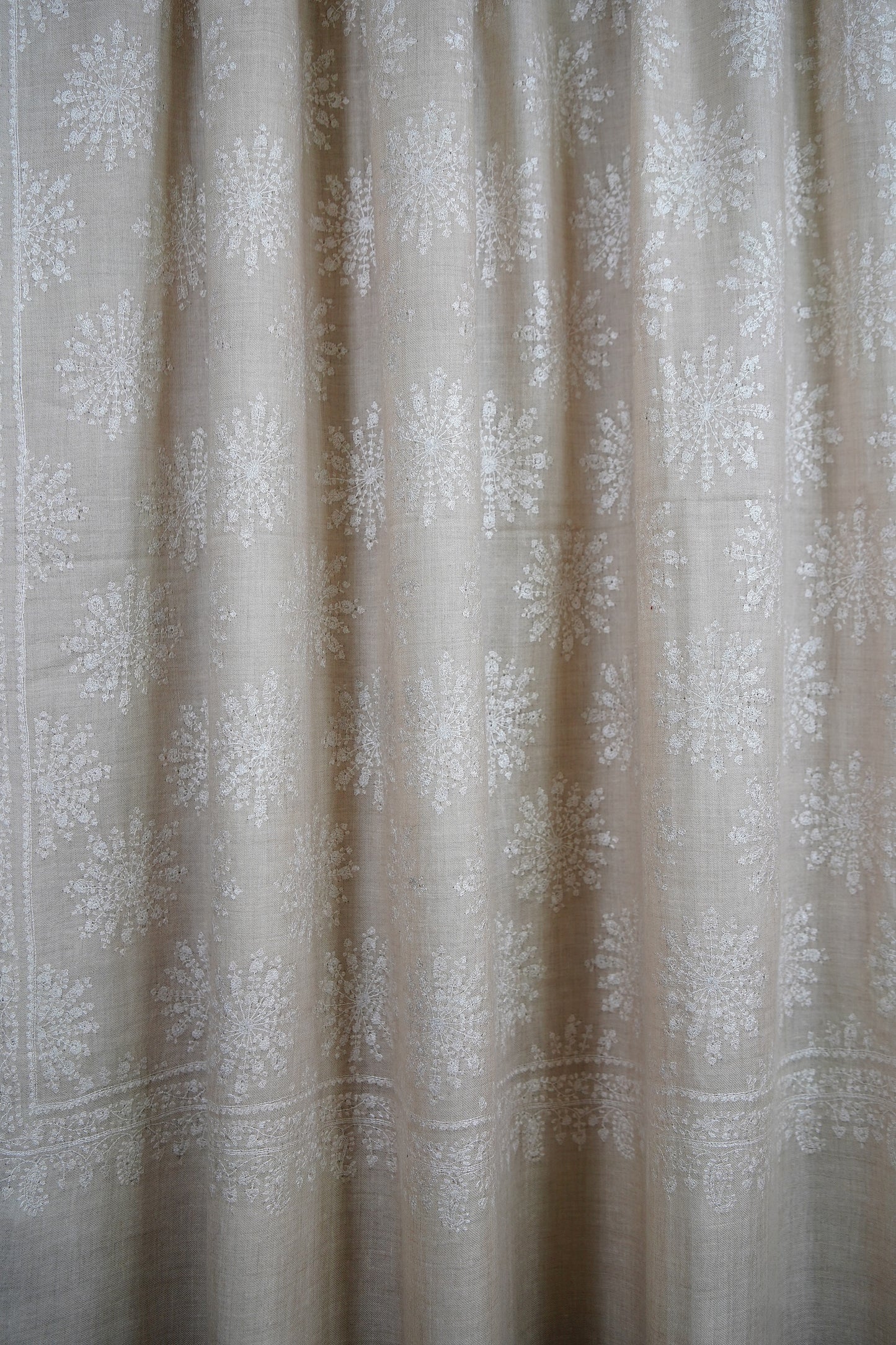Off-white XL silk Embroidery Gi Pashmina Shawl 9611