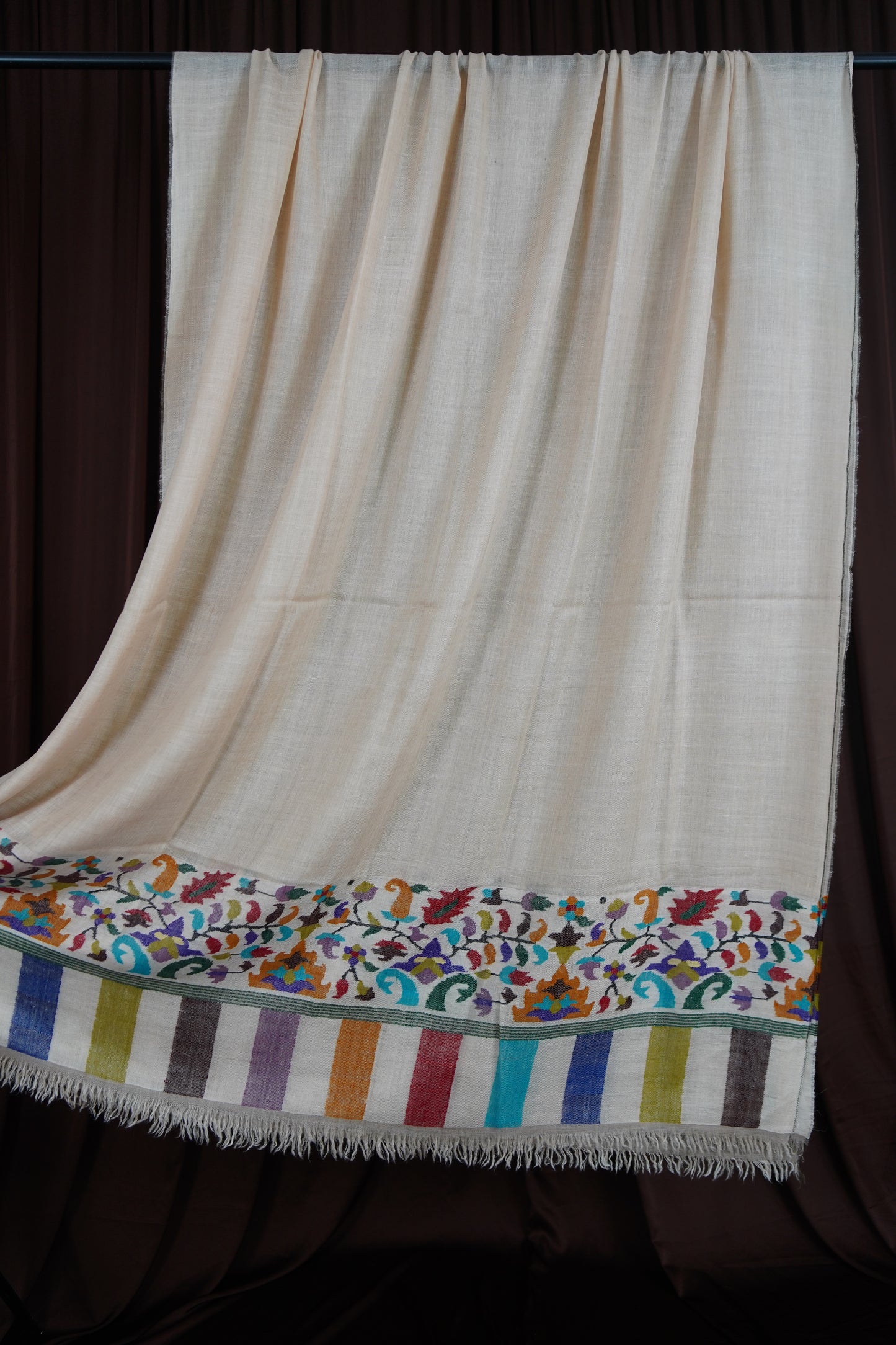 Creamy white XL GI kani palla shawl 9612
