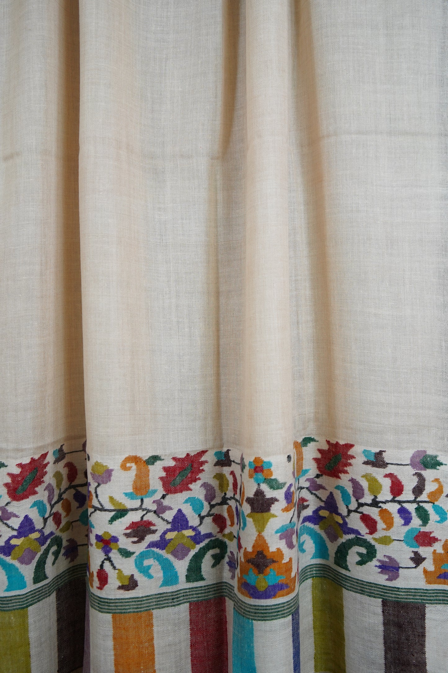 Creamy white XL GI kani palla shawl 9612