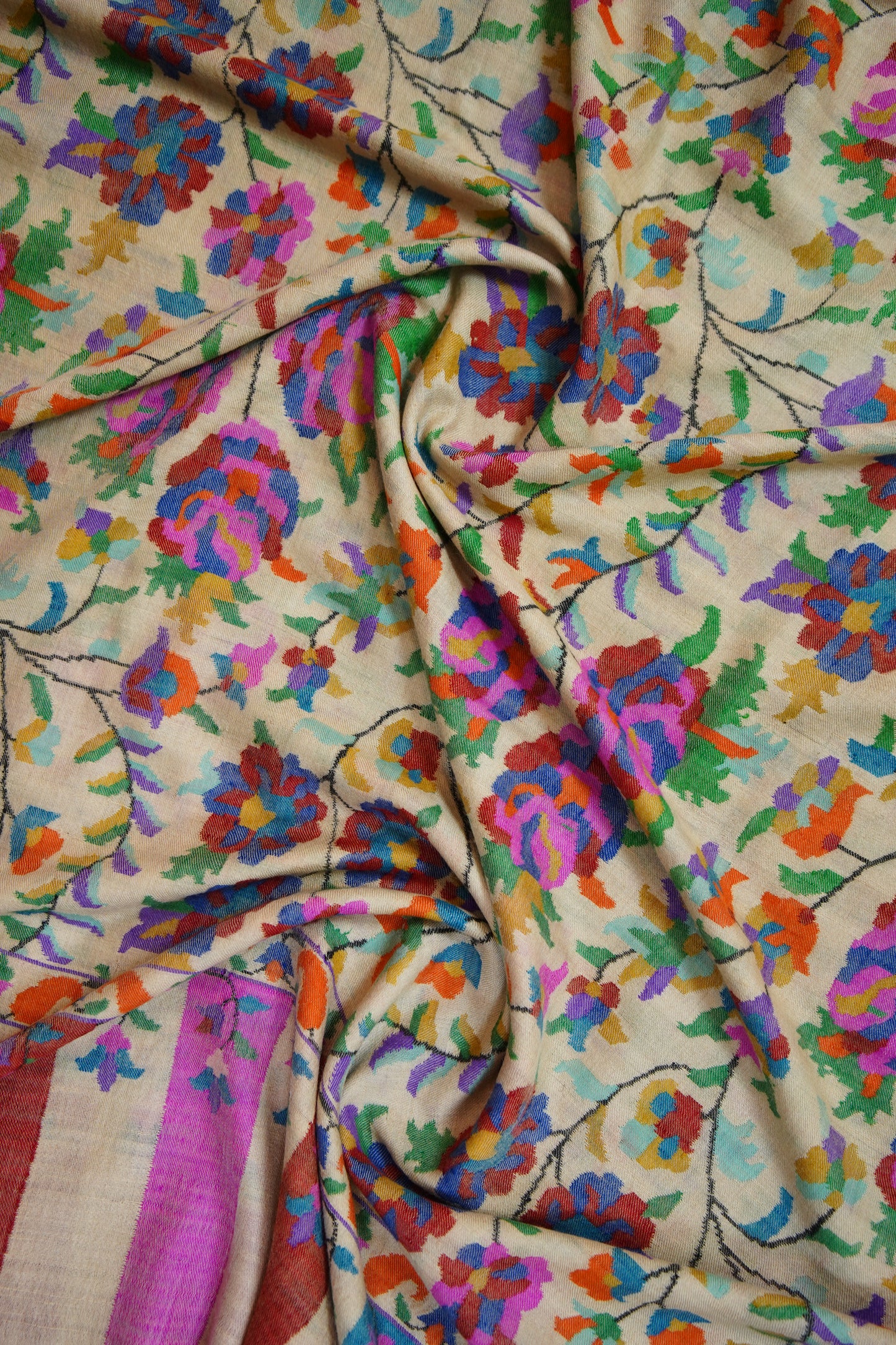 Creamy white multicoloured GI kani jamma pashmina shawl
