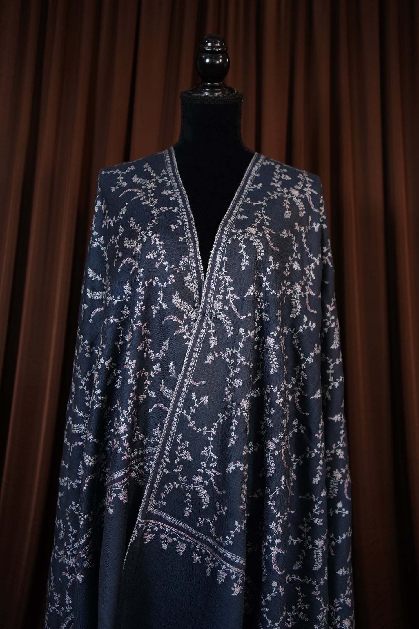anchor gray GI jaali embroidery pashmina shawl 9623