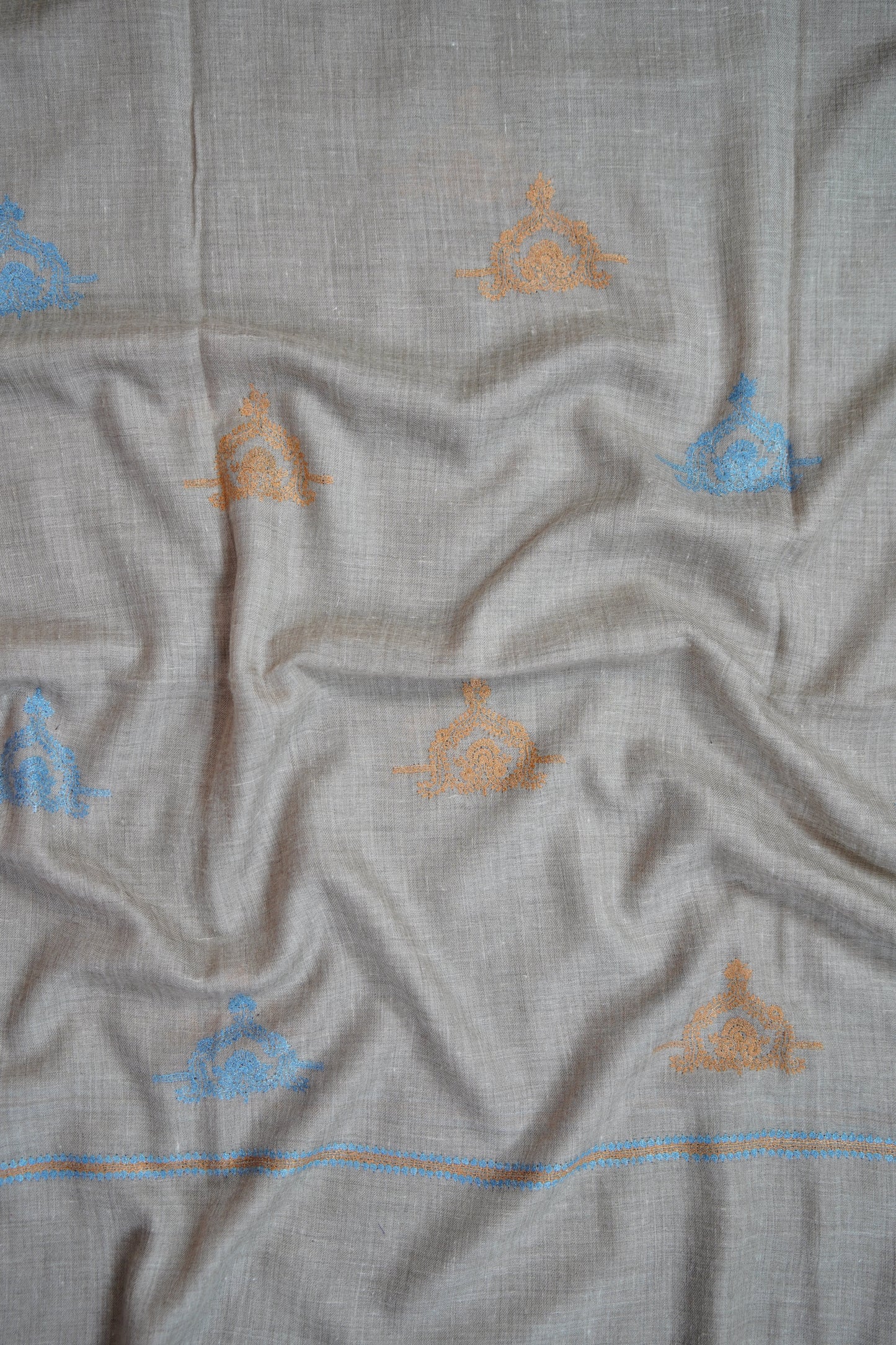 light natural GI butis embroidery pashmina shawl 9632