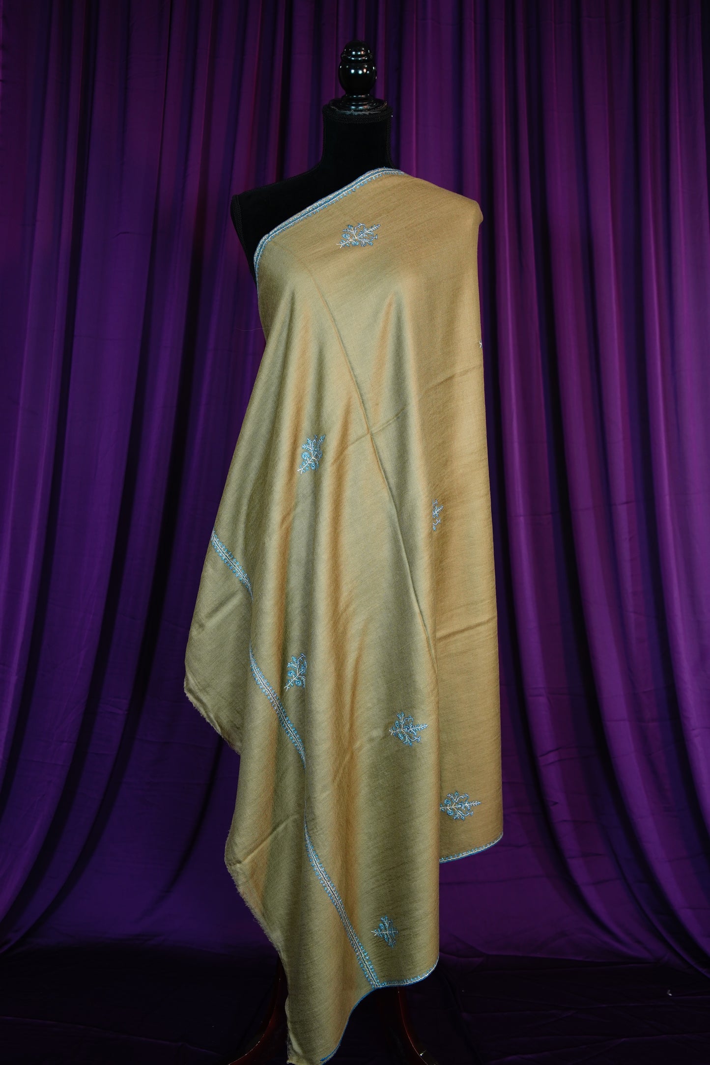 flaxen butis GI embroidery pashmina shawl 9672