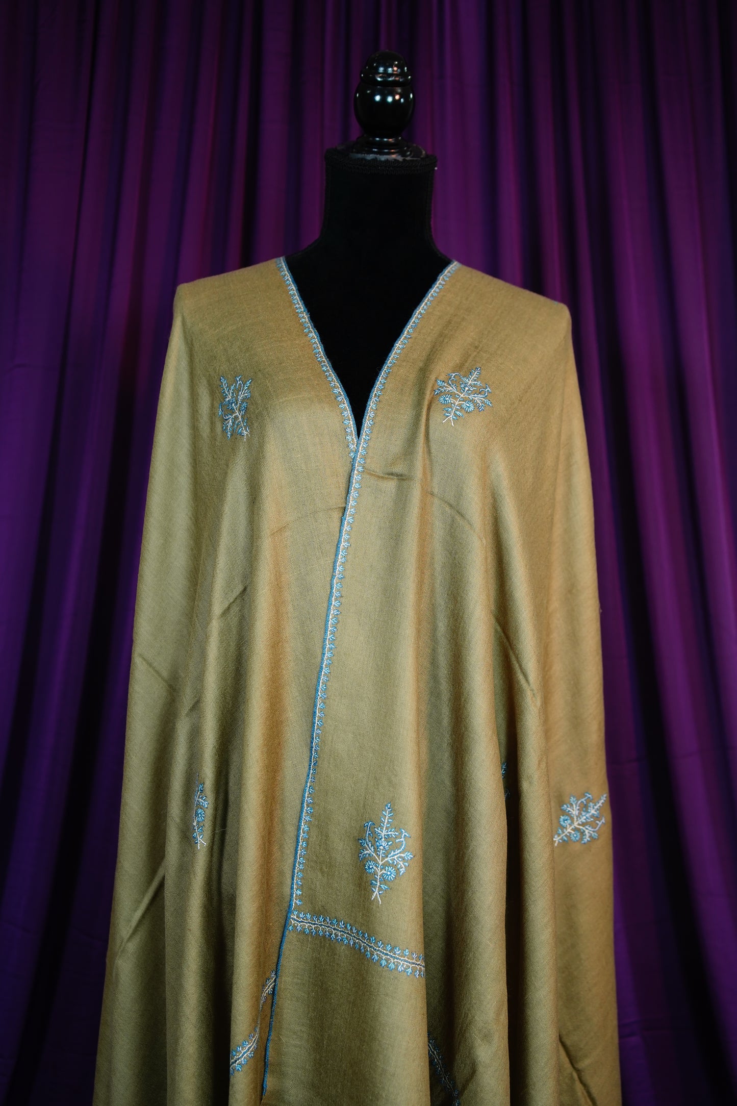 flaxen butis GI embroidery pashmina shawl 9672