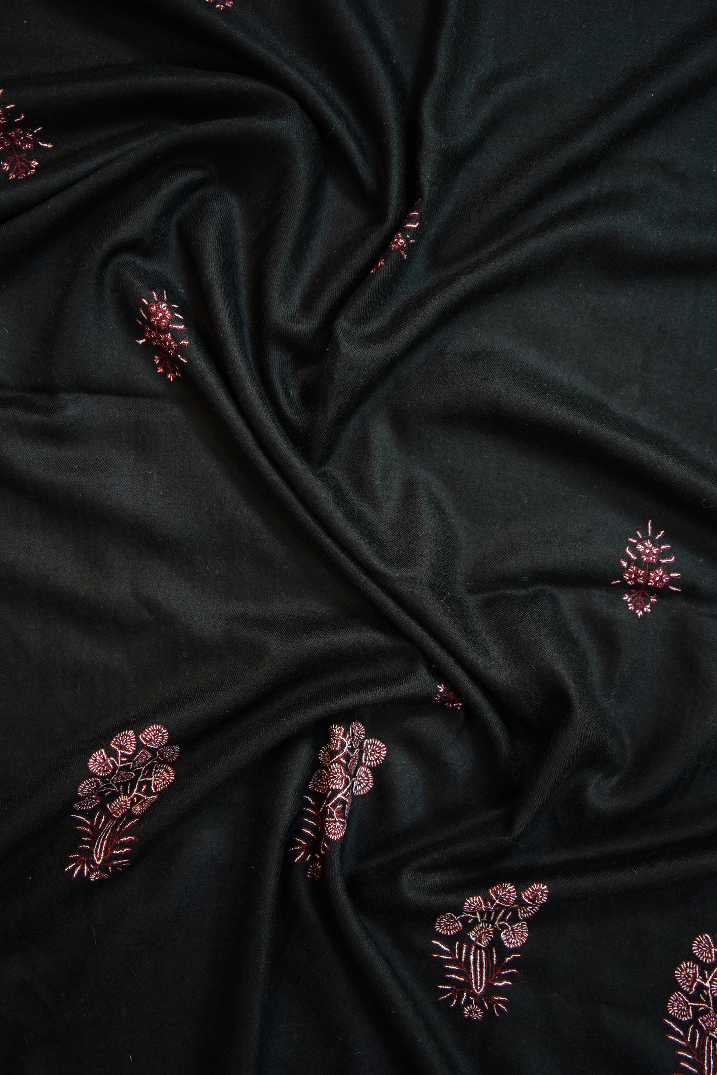 jet black butis GI embroidery pashmina stole 9701