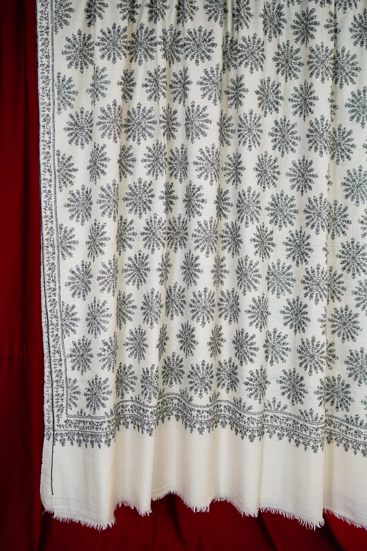 pure white butis XL GI jamma embroidery pashmina shawl 9742