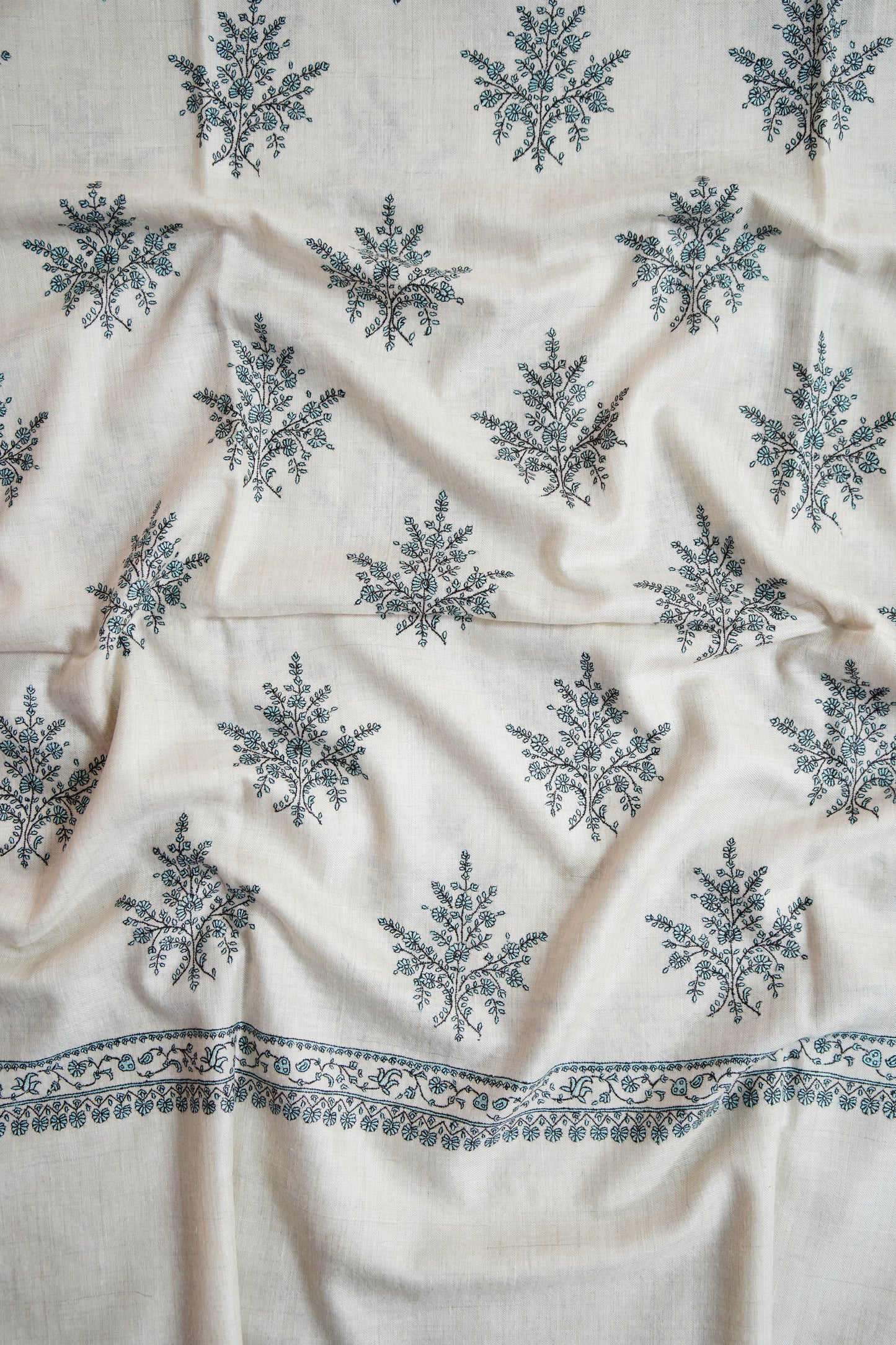 white GI butis embroidery pashmina shawl 9748